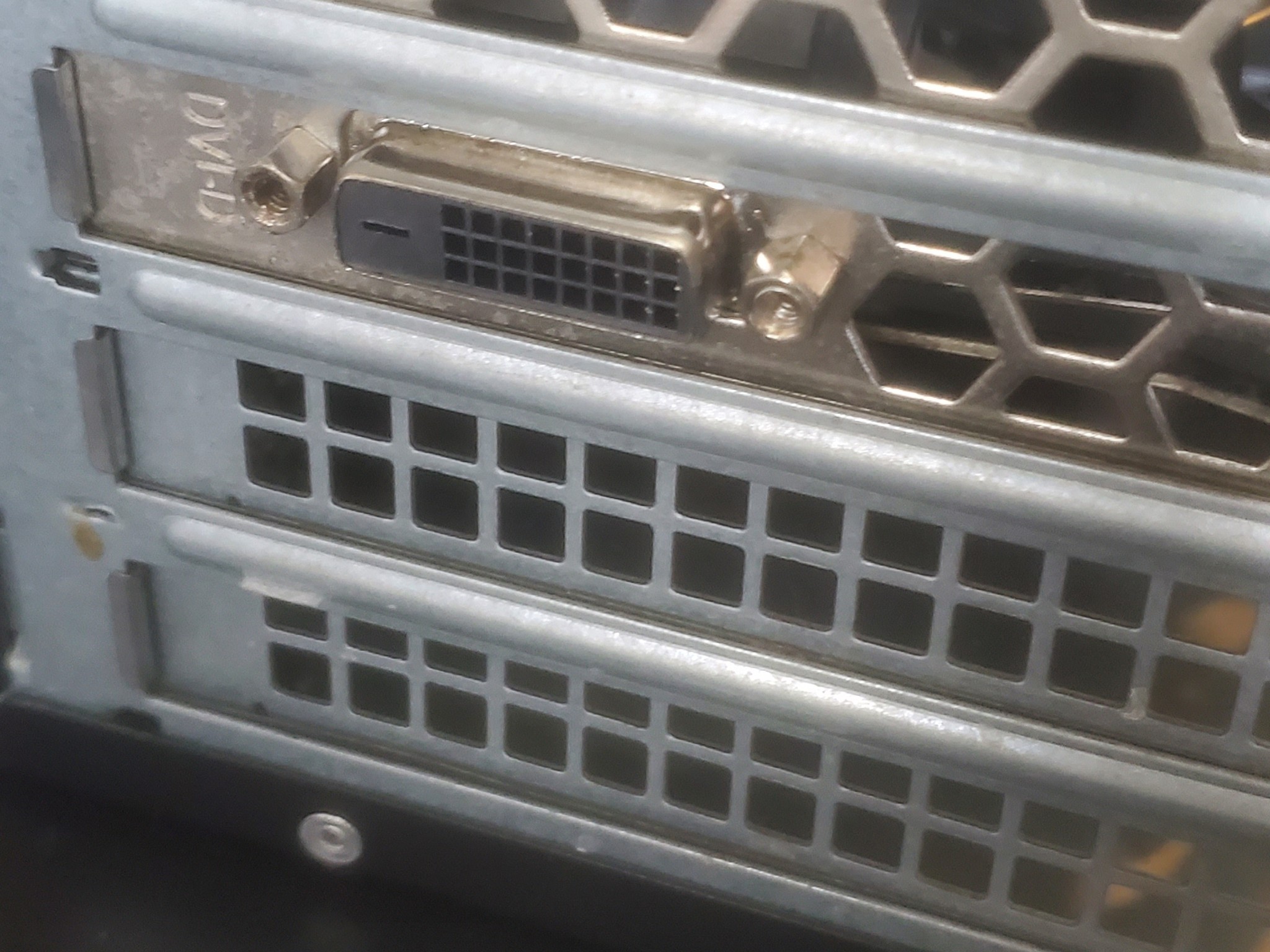 Dell Precision T1650 Budget P2P Gaming PC | Win11 | RX 470 | Xeon E3-1265L V2 | 12 GB | 500GB HDD