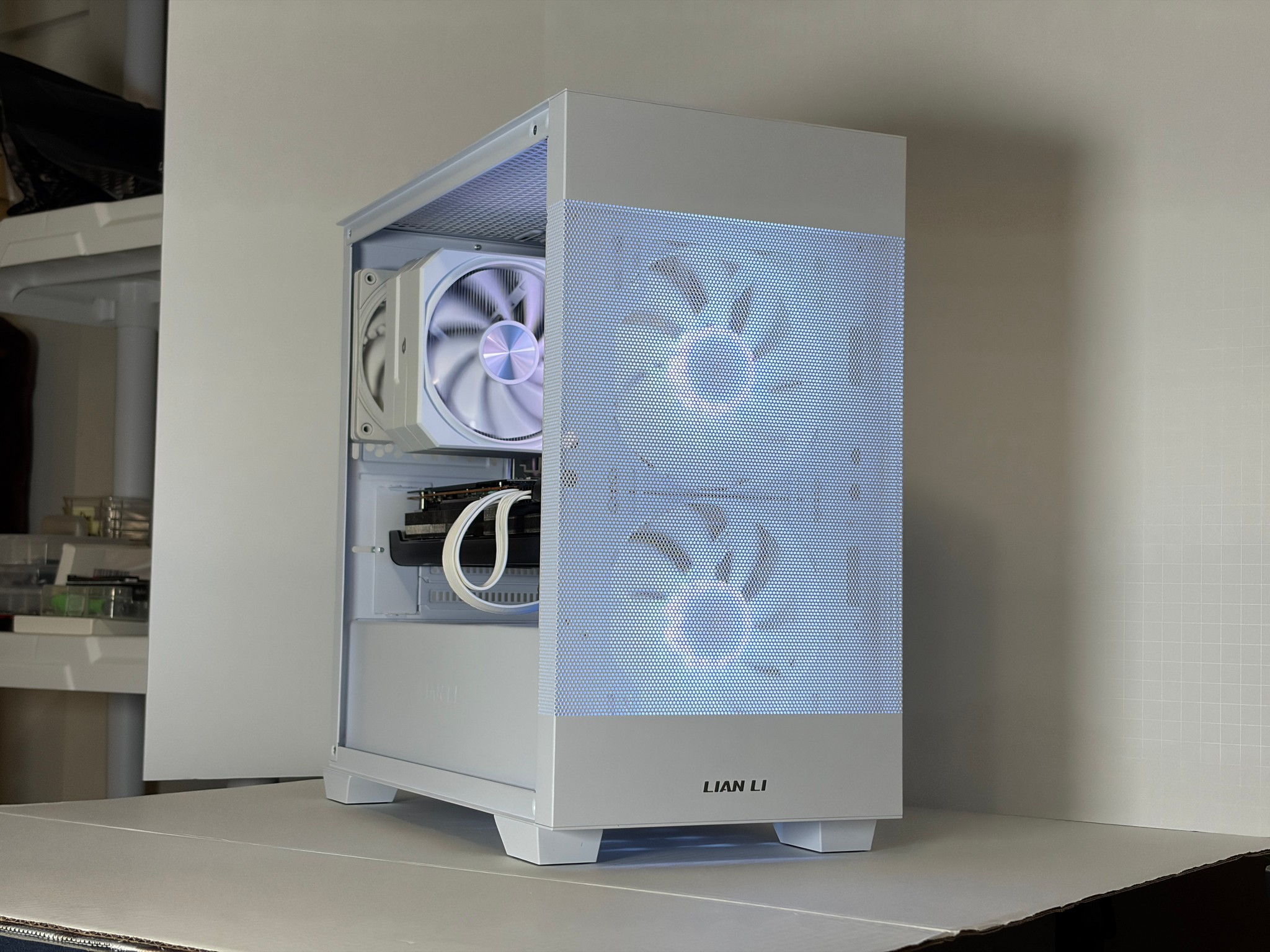 🔥 RX 6800 XFX + Ryzen 5 5600 White Gaming PC – 1440p Ultra Monster | 1TB NVMe | 16GB RAM