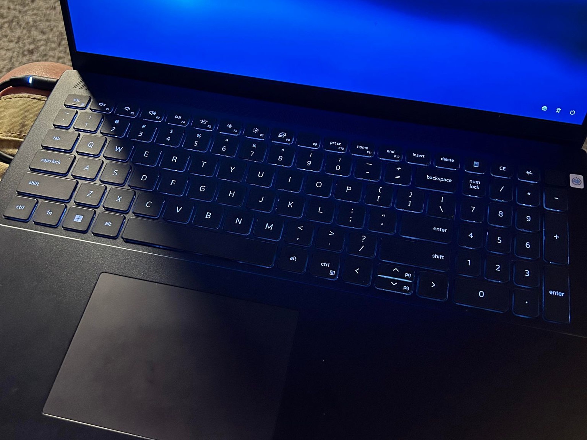 Like new UPGRADED Dell Vostro 7620