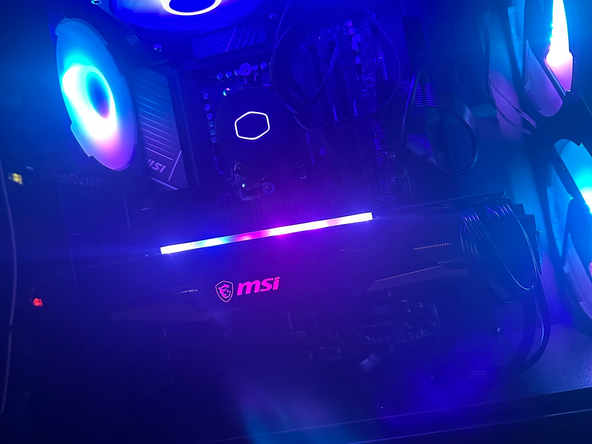 AMD 7700X || 6800xt || DDR5 32gb tan || 1tb Lian cool mesh C