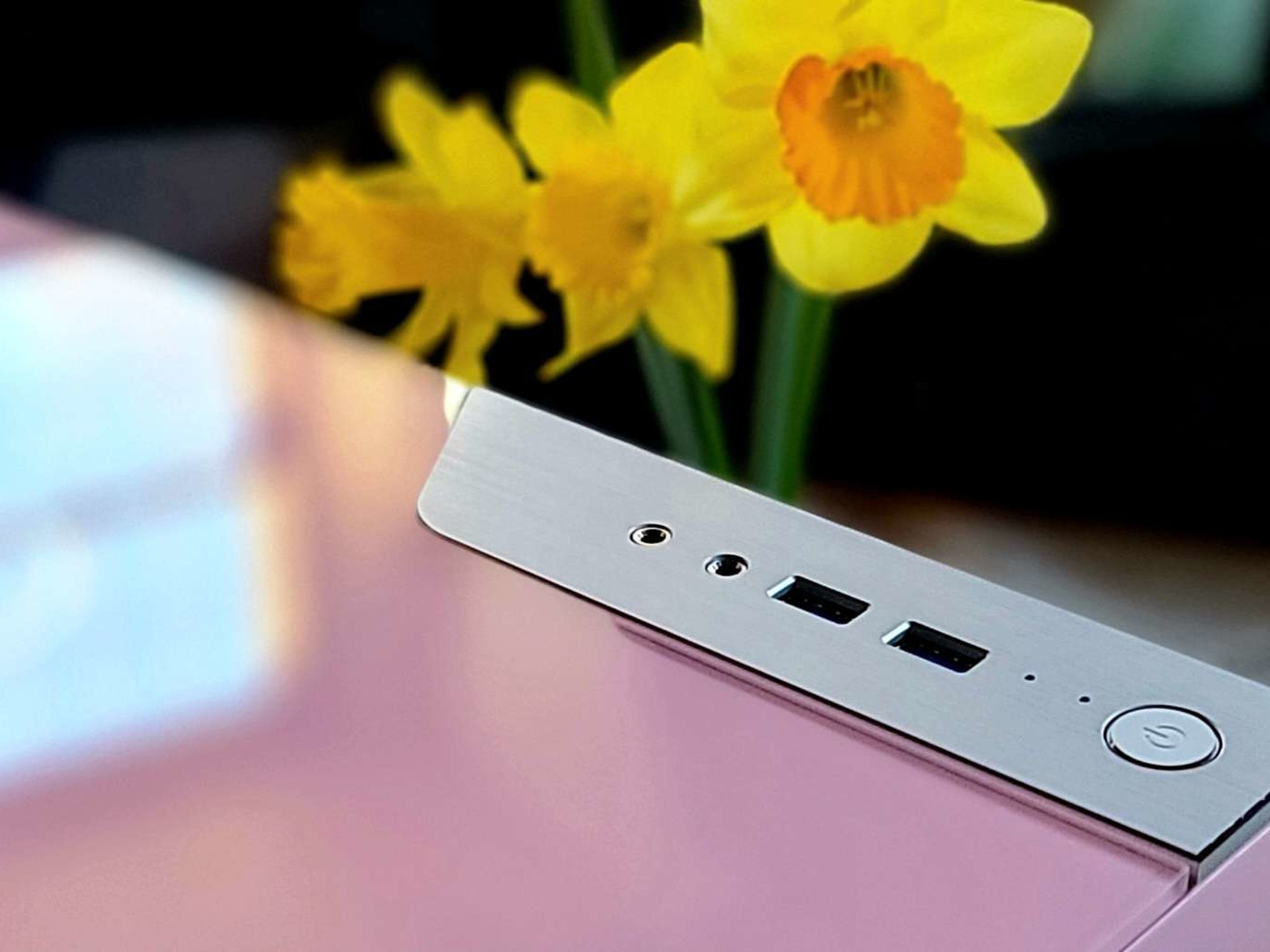 Kawai desu! RTX 3060 TI, Core i5 10600, 32 Gb DDR4, B560i MB, 1.25Tb SSDs, WiFi, Bluetooth, 750W!