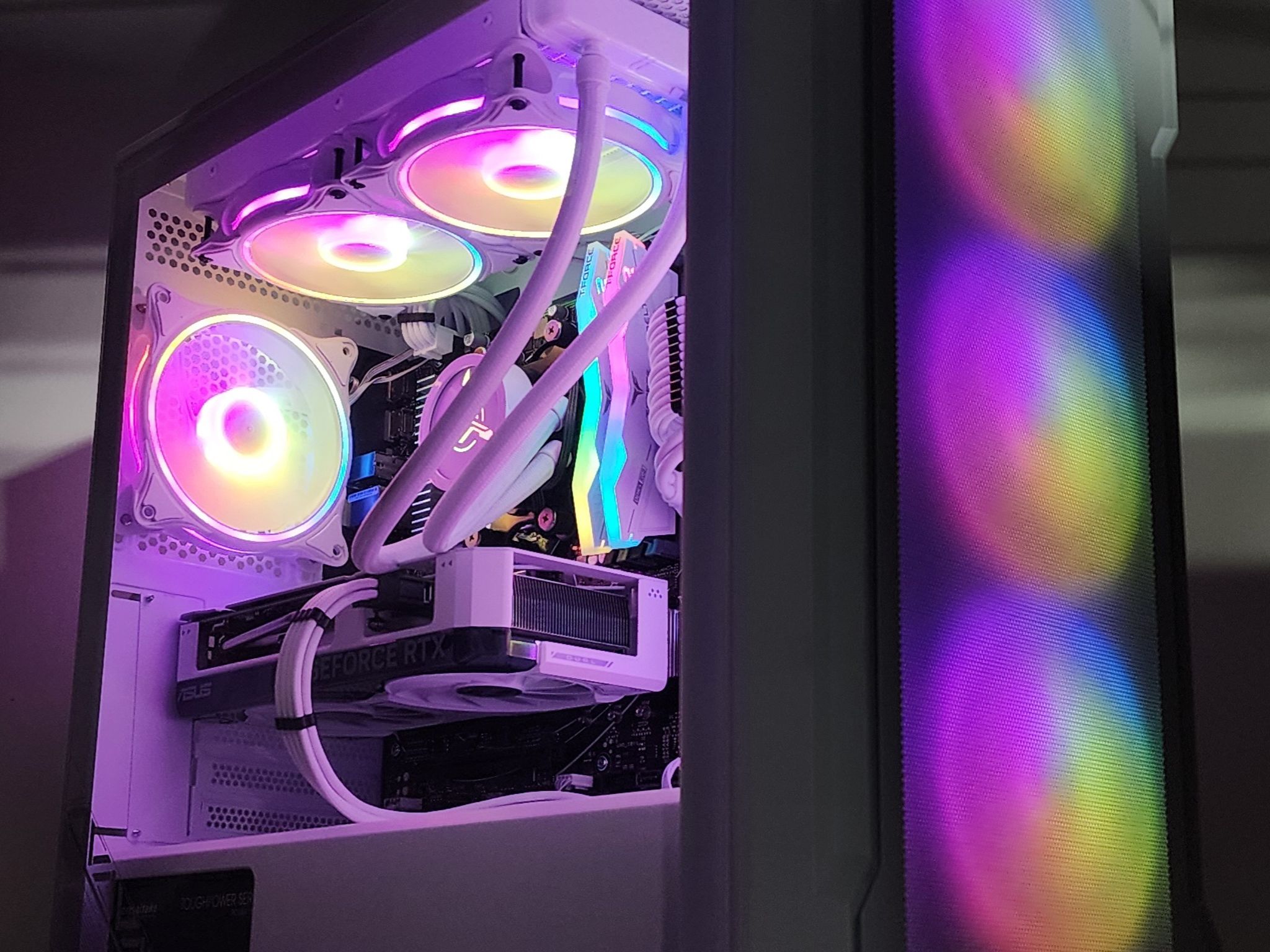 Gaming PC Ryzen 5 9600X 16GB RAM 1TB  RTX 4060 Ti 8GB Windows 11 Computer
