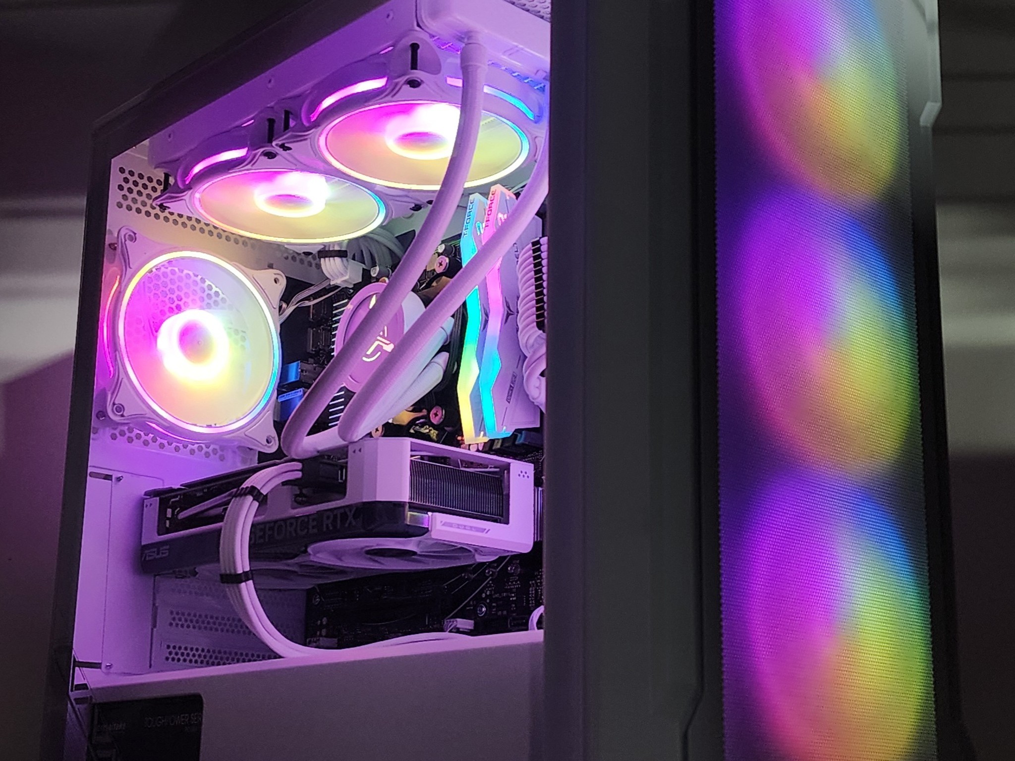 Gaming PC Ryzen 5 9600X 16GB RAM 1TB  RTX 4060 Ti 8GB Windows 11 Computer