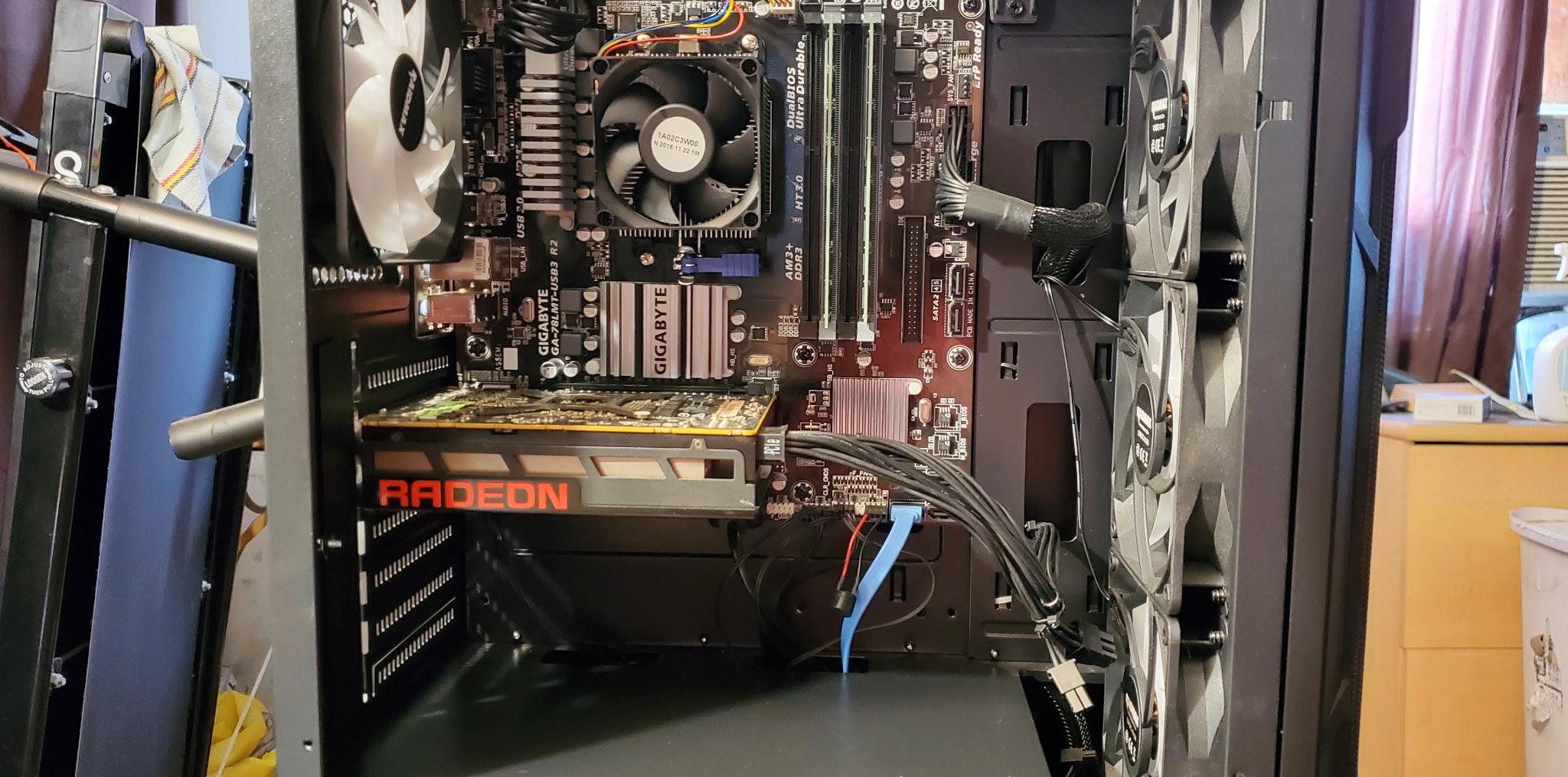 AMD FX-8320e X AMD R9 Fury Nano