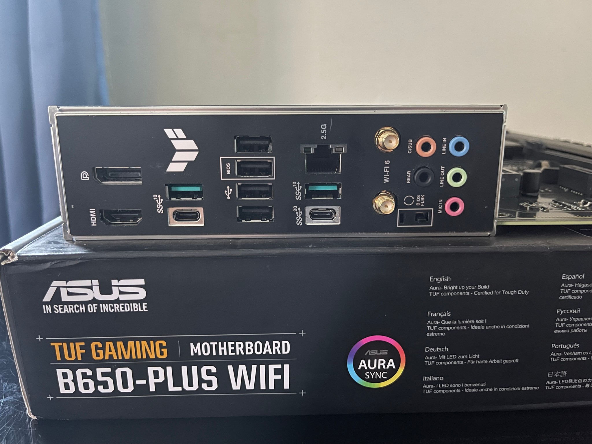 TUF GAMING B650 Plus Wifi  ( Missing Antenna)