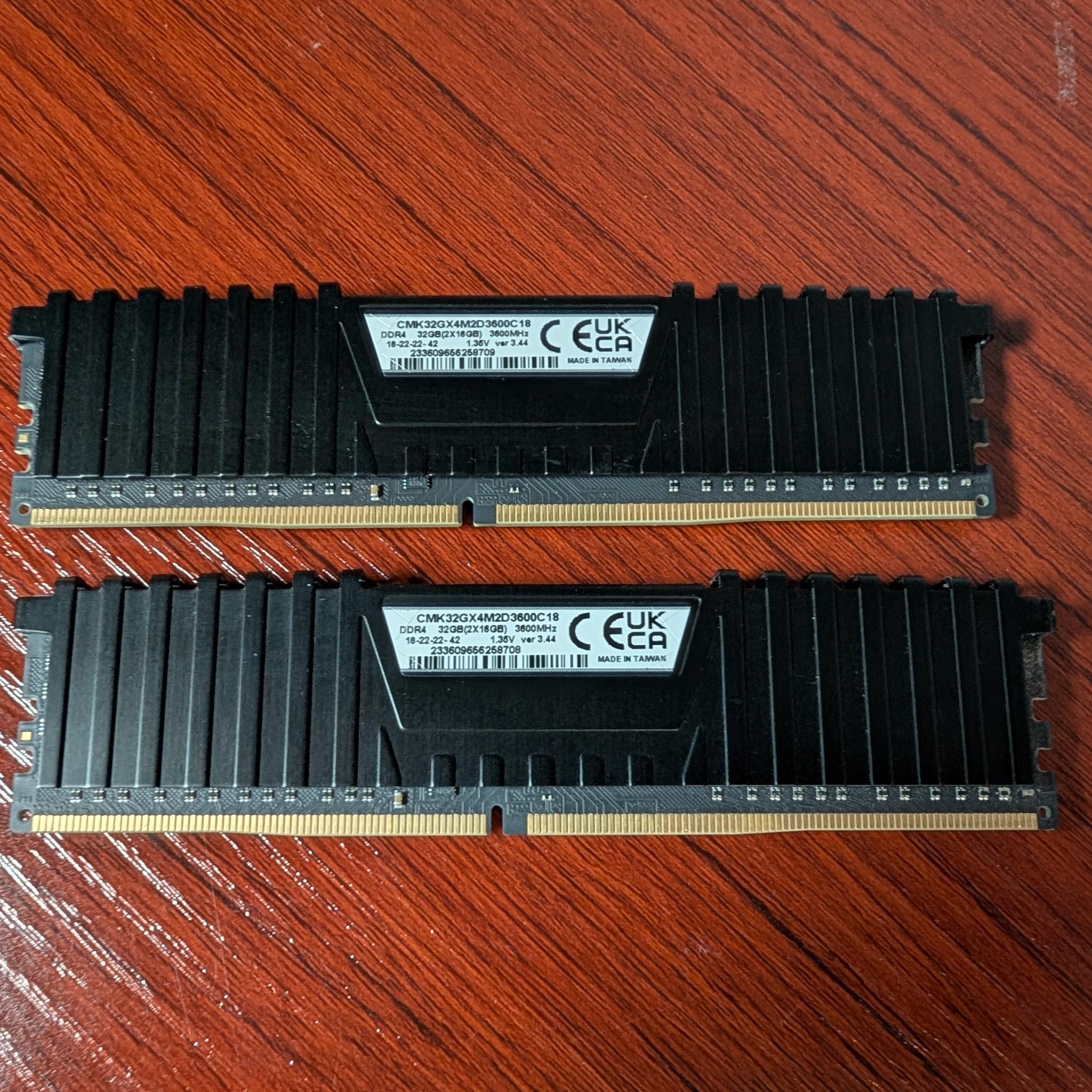 Corsair Vengeance LPX 32GB DDR4 (2x16GB) 3600MHz CL18