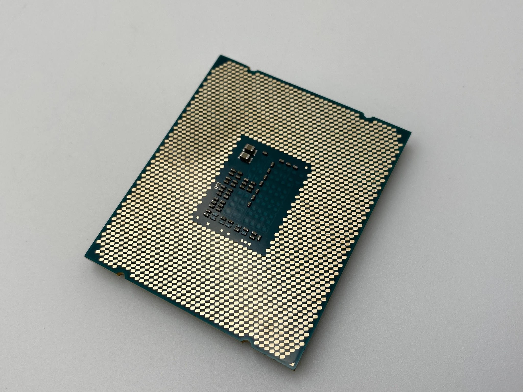 Intel Xeon E5-2620 V3 2.40GHz 6-Core LGA 2011-3 Server Processor CPU SR207 85W