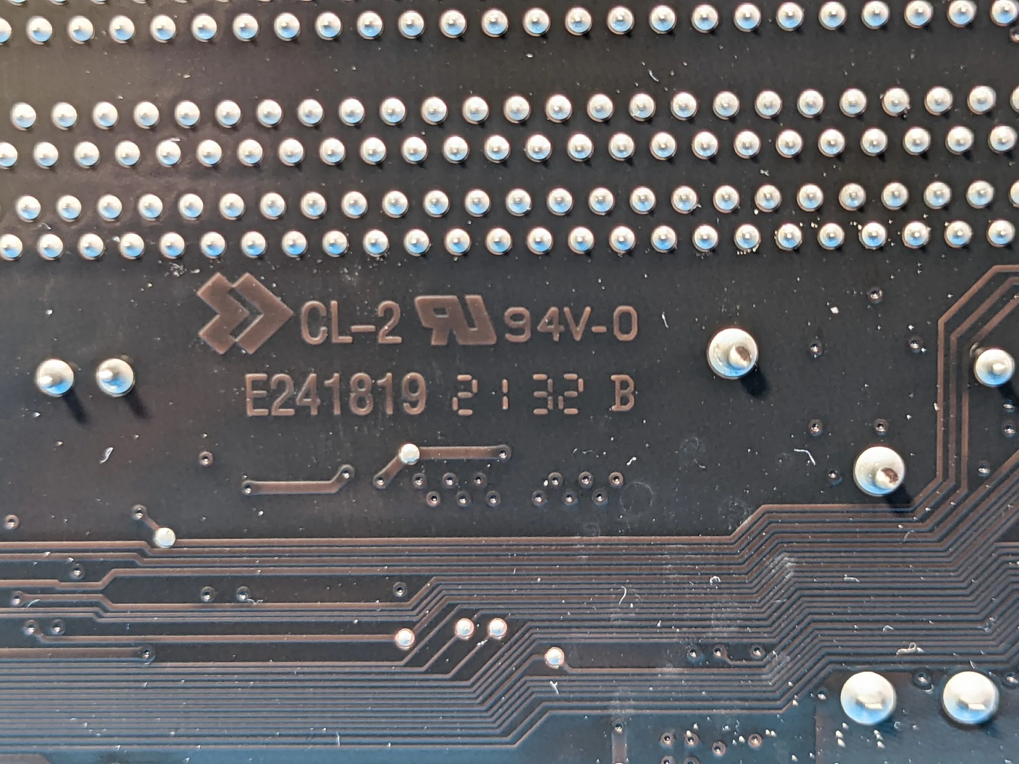 Gigabyte B550 UD AC AMD Socket AM4 DDR4 ATX PCIe 4.0 Desktop Motherboard & I/O Shield