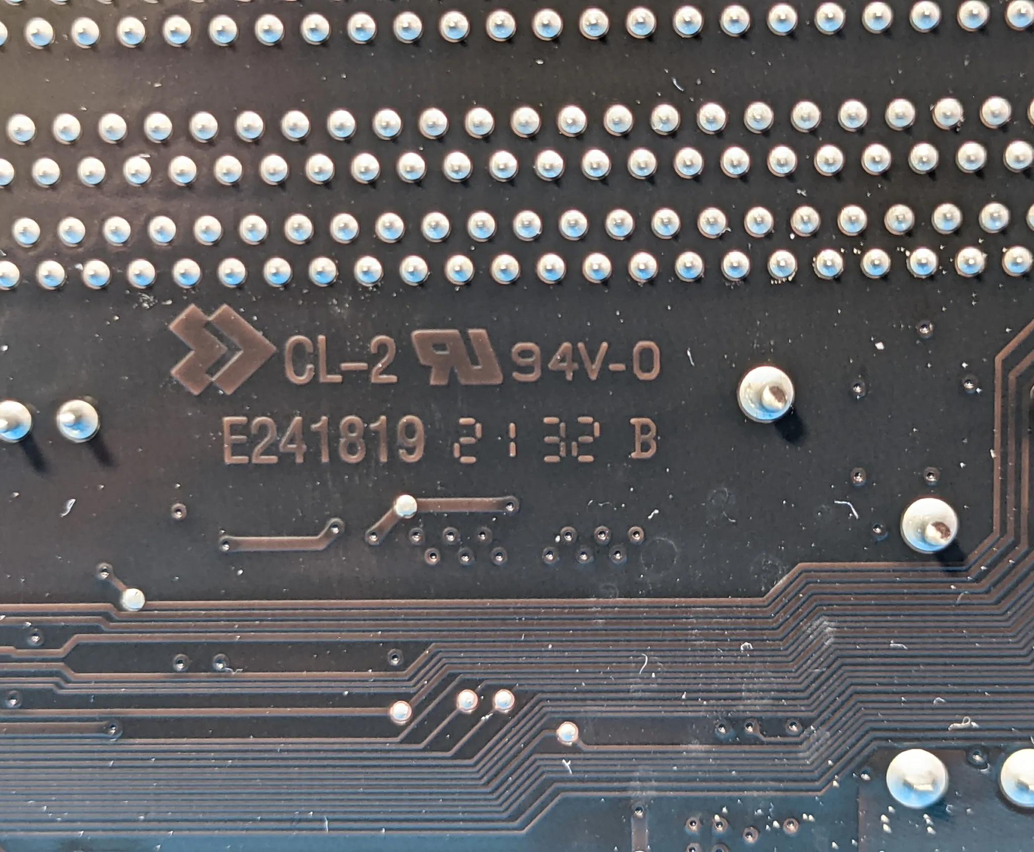 Gigabyte B550 UD AC AMD Socket AM4 DDR4 ATX PCIe 4.0 Desktop Motherboard & I/O Shield