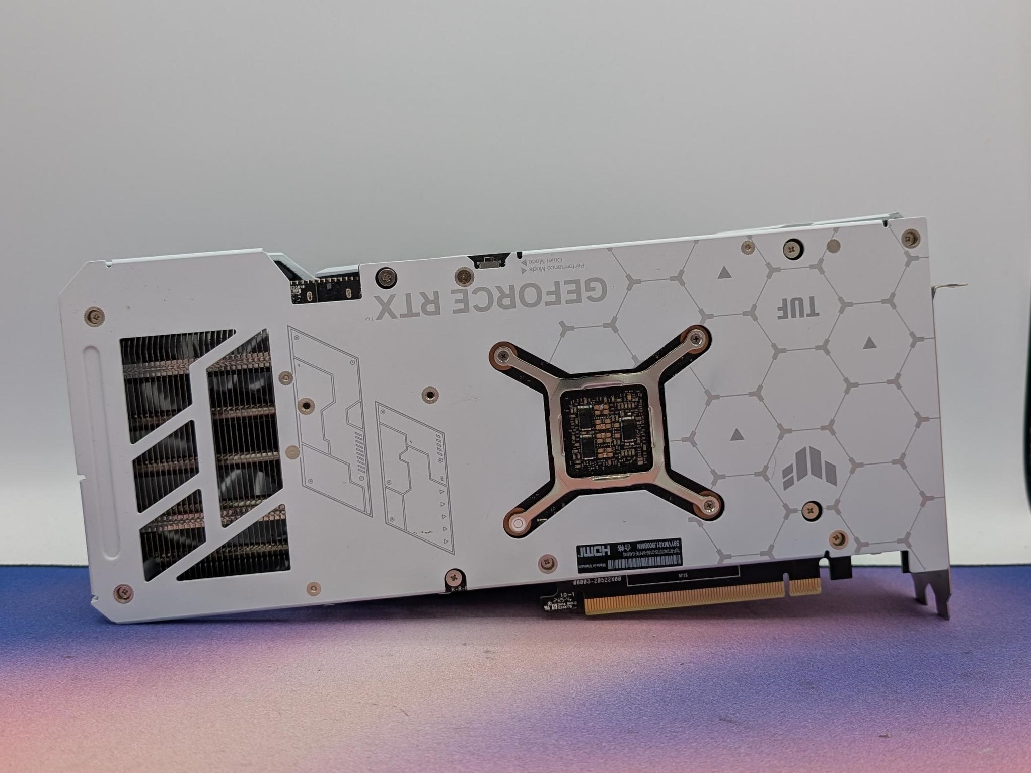 Asus TUF Gaming OC White Edition RTX 4070Ti Super