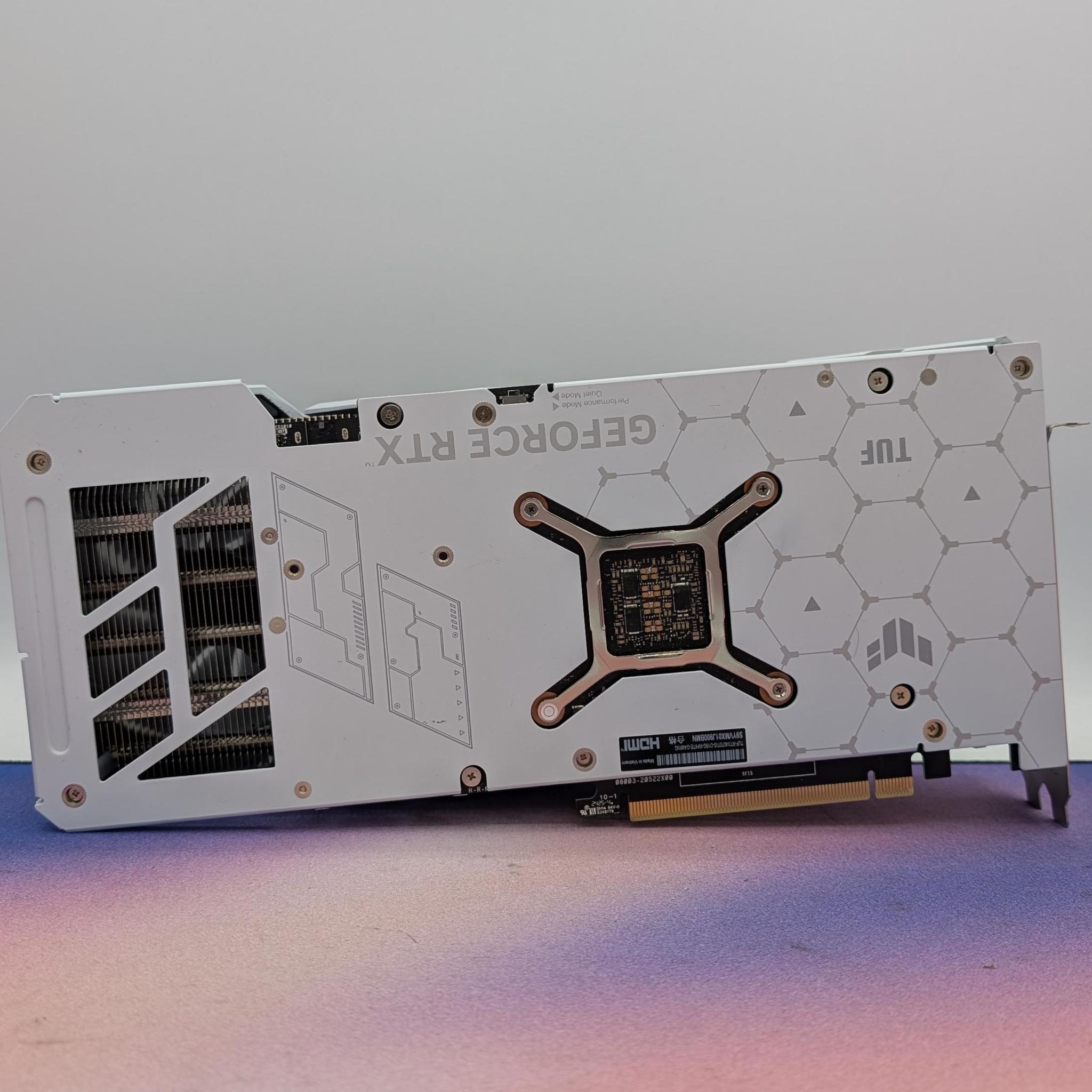 Asus TUF Gaming OC White Edition RTX 4070Ti Super