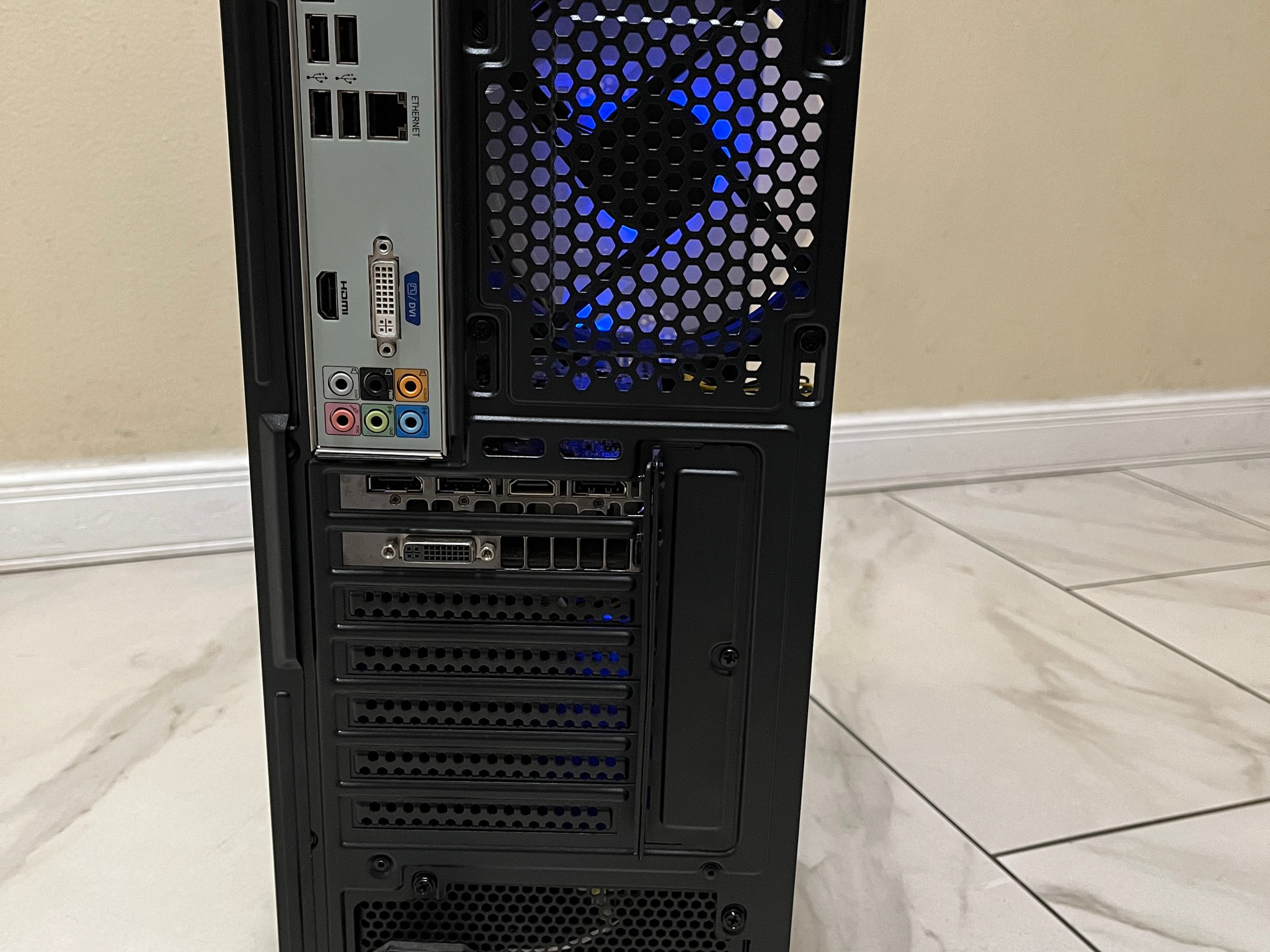 🟢🔥 Budget Gaming PC - Intel i7-2600, GTX 970, 1.2 TB Storage, 12 GB RAM w/ RGB Case🟢🖥️