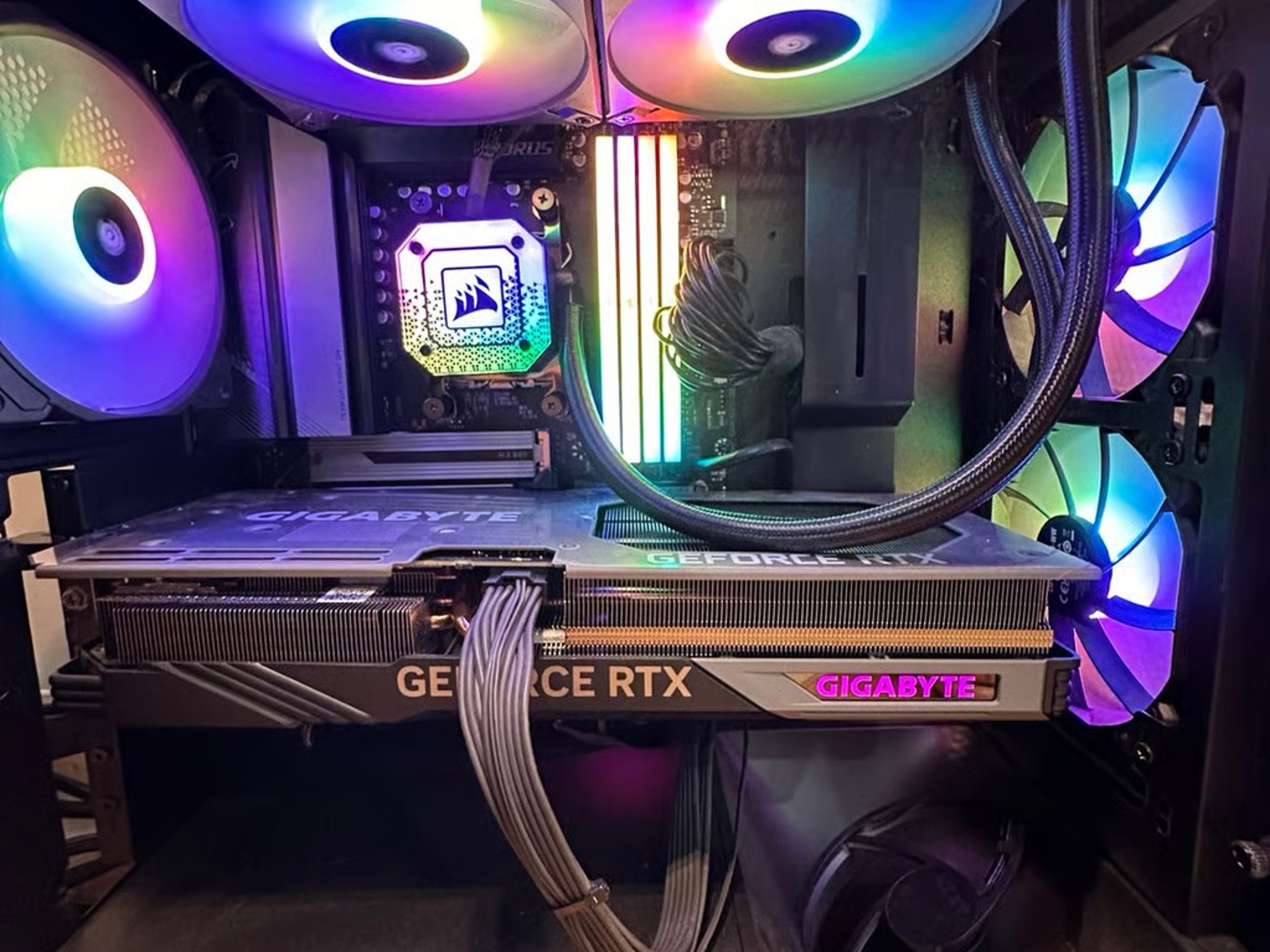 [QUICK SALE] SOLID Gaming & Editing PC - RTX 4070TI | RYZEN 9 7950X | 128GB DDR5 RAM | 2TB M.2 SSD