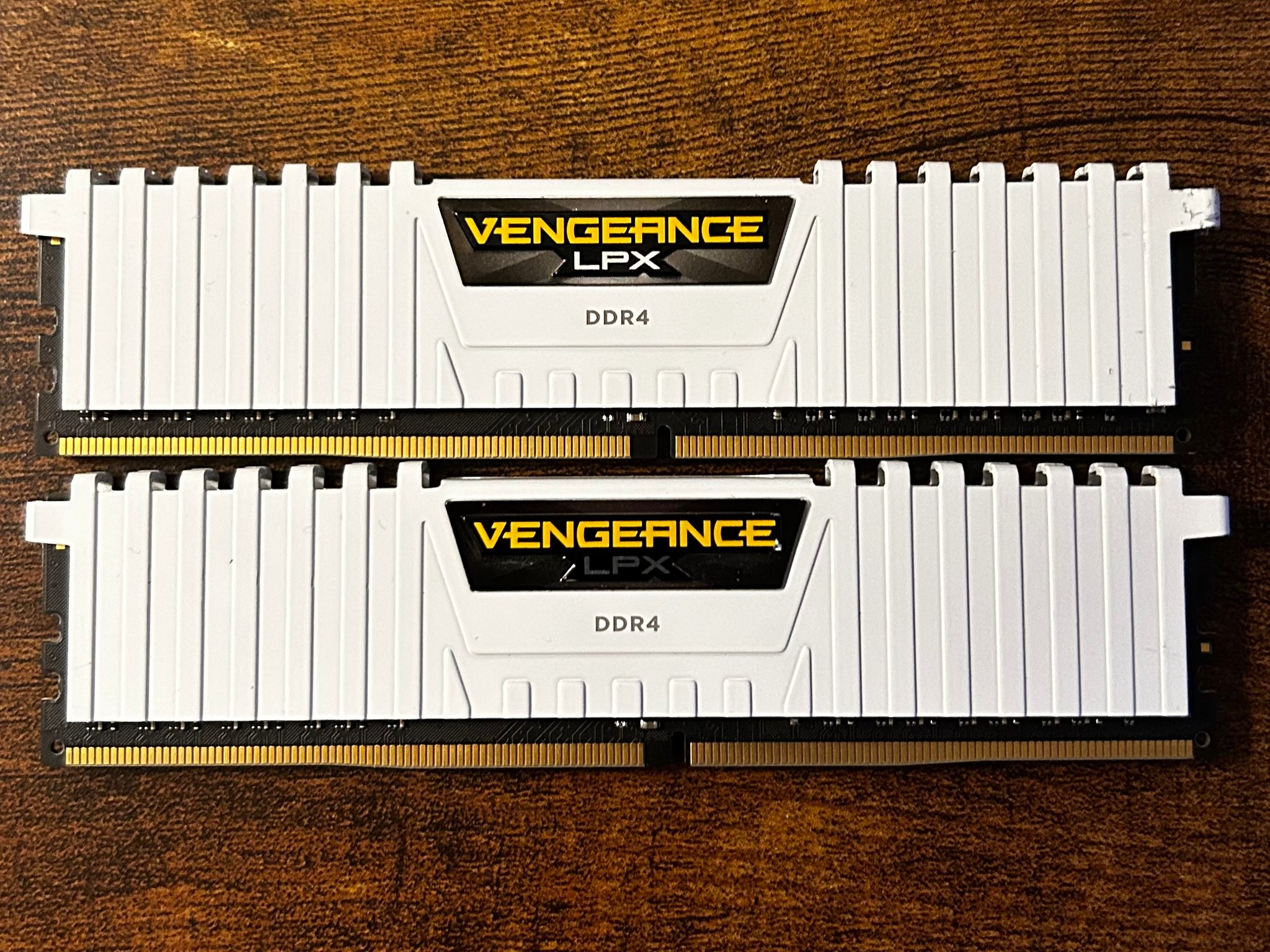 16GB Corsair LPX 3200mhz CL16