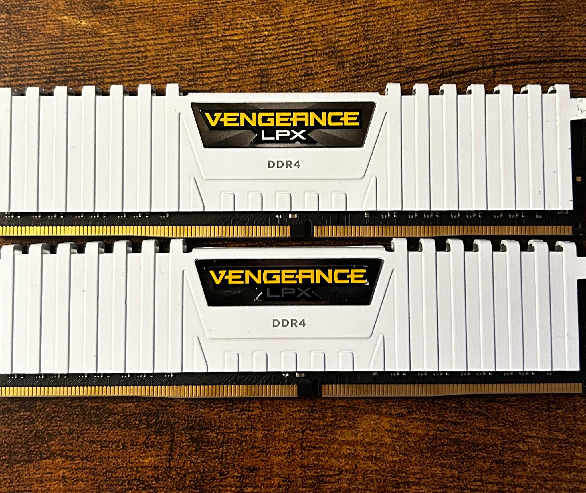 16GB Corsair LPX 3200mhz CL16