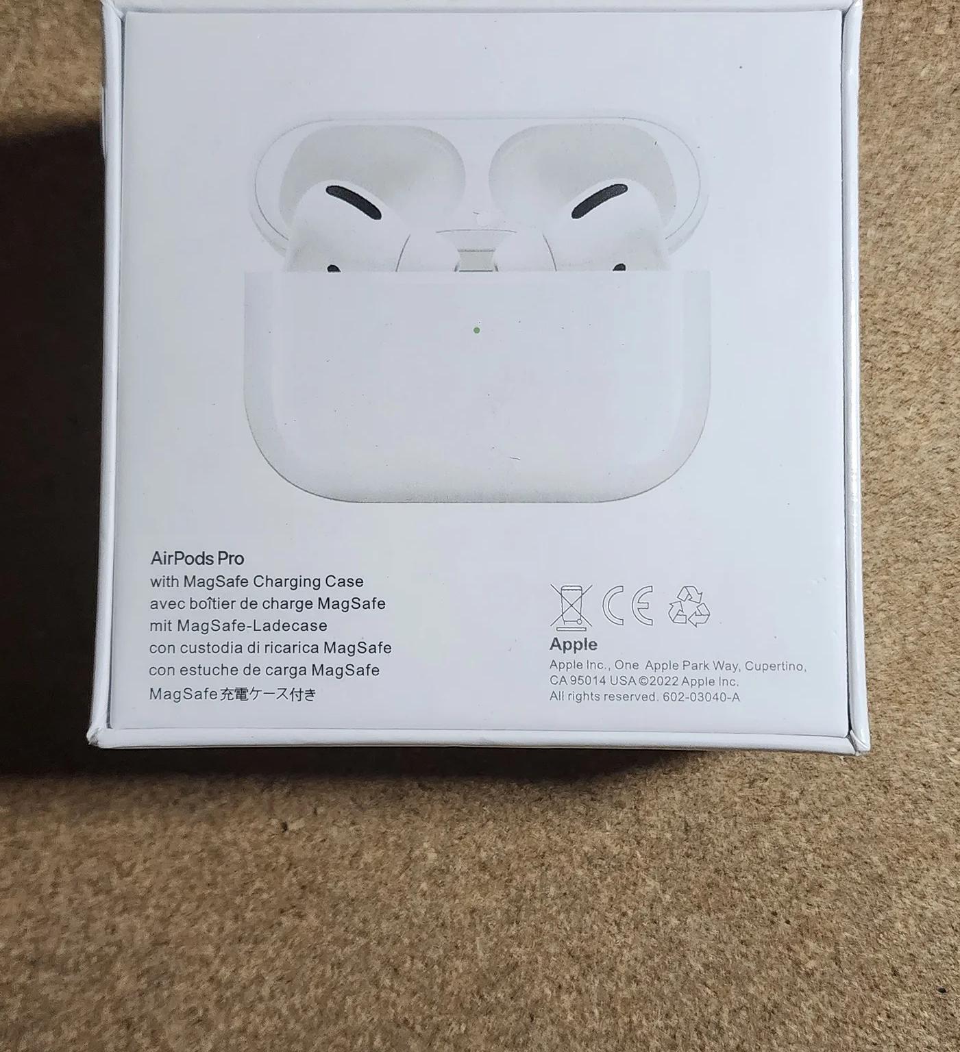SEALED Apple airpid pro 1st gen