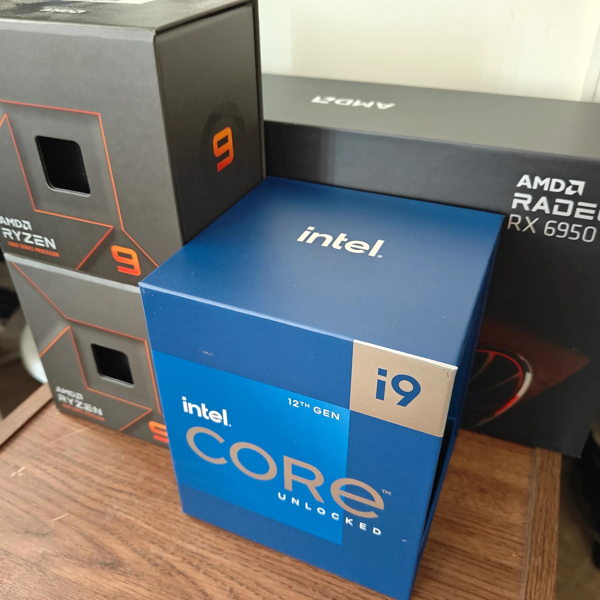 All Former Flagship Shelf Display Box Set