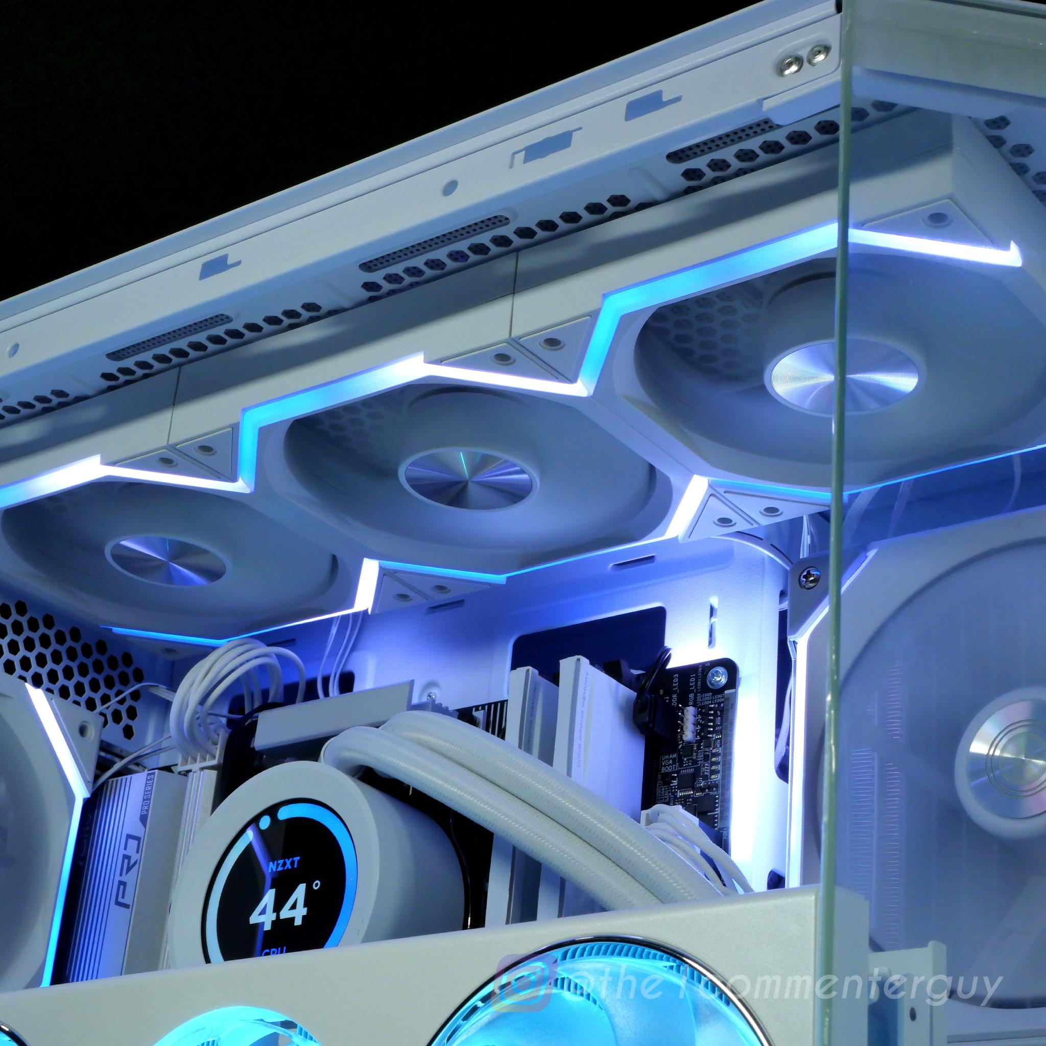 🧊 RX 7800XT, Ryzen 7500F, 32gb ram, 1TB nvme White gaming pc