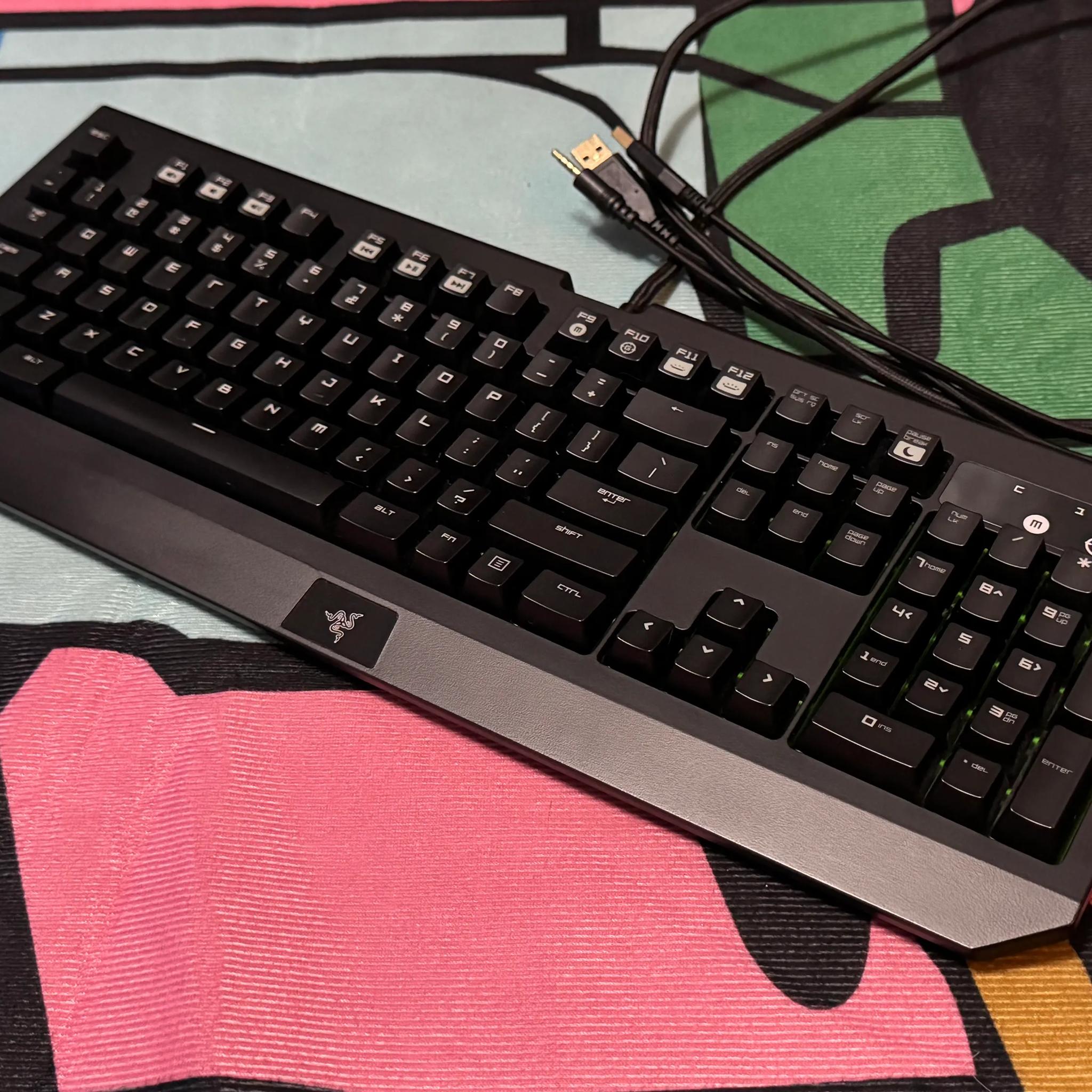 2016 Razer Blackwidow Ultimate - Backlit Mechanical Gaming Keyboard