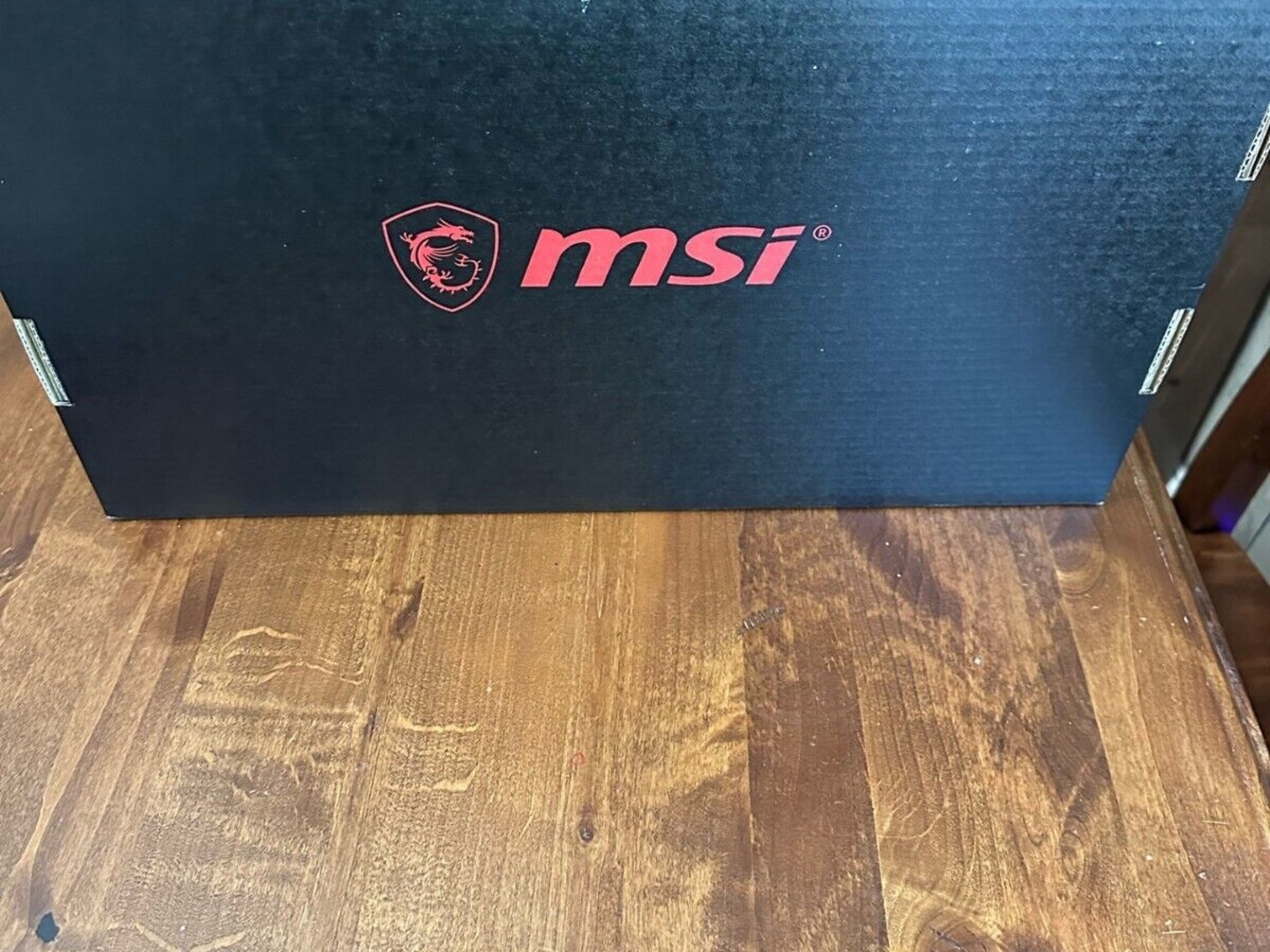 MSI GE75 Raider 10SFS-225US 17.3 in, 300 Hz screen, i9-10980HK, RTX 2070 Super