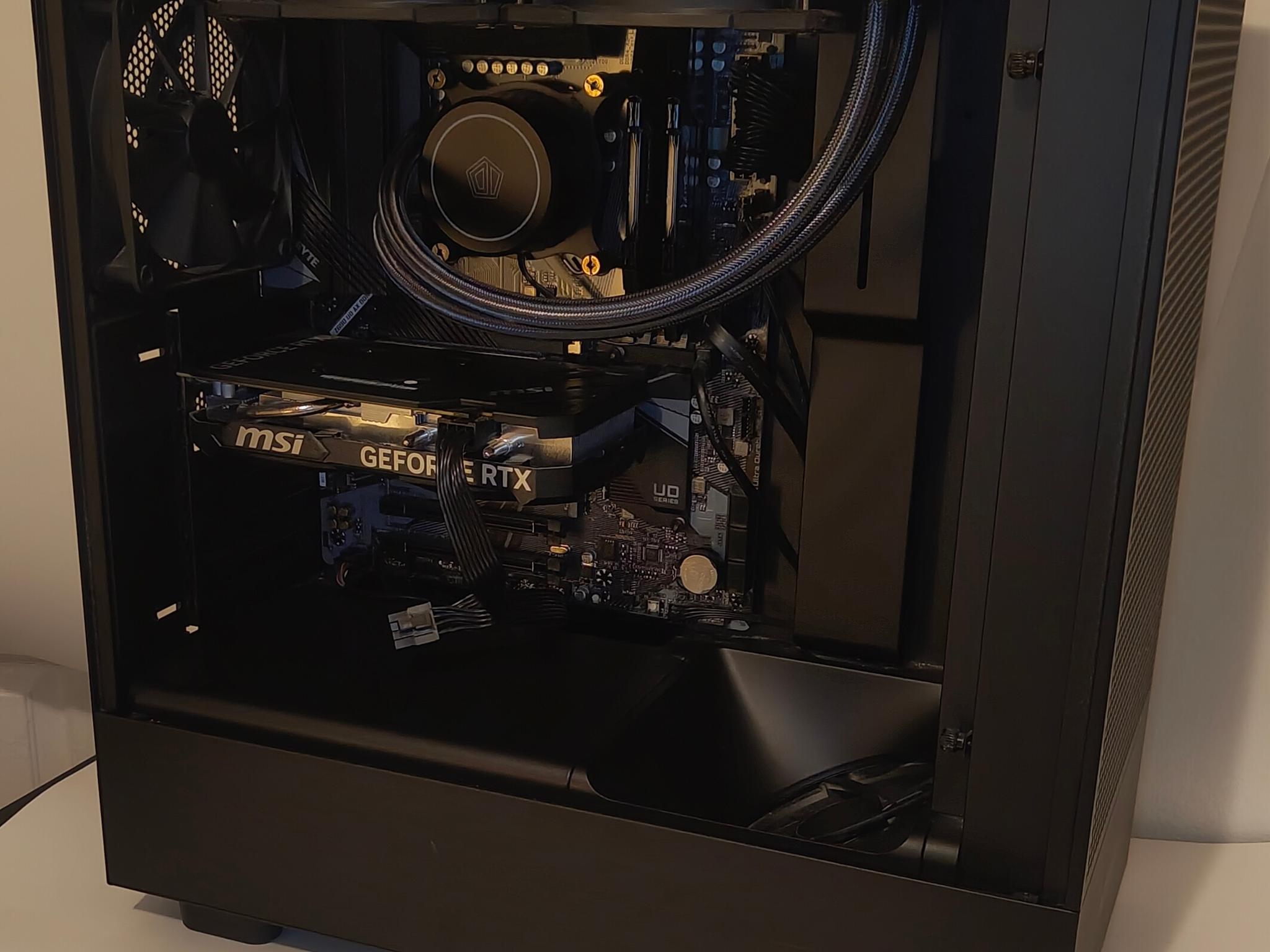 RTX 4060 + i5 12600k Gaming PC