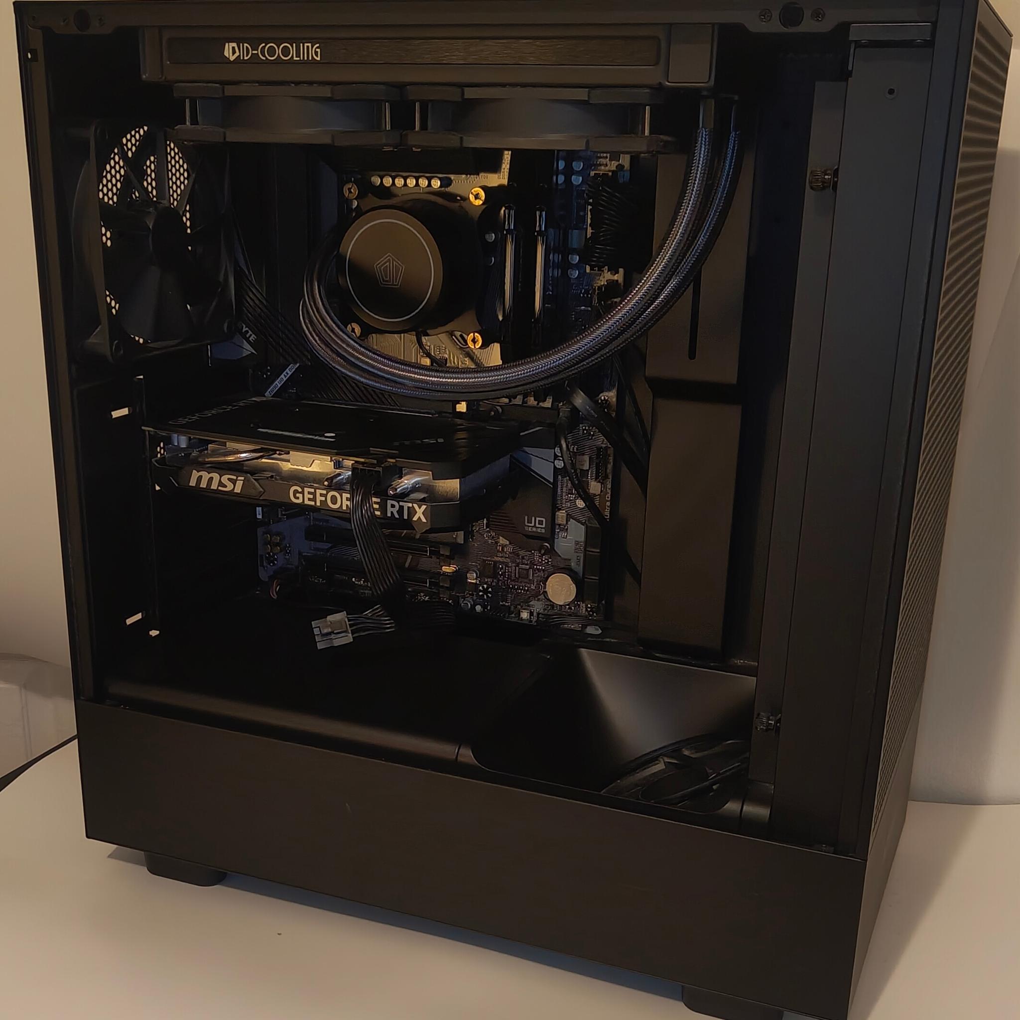 RTX 4060 + i5 12600k Gaming PC