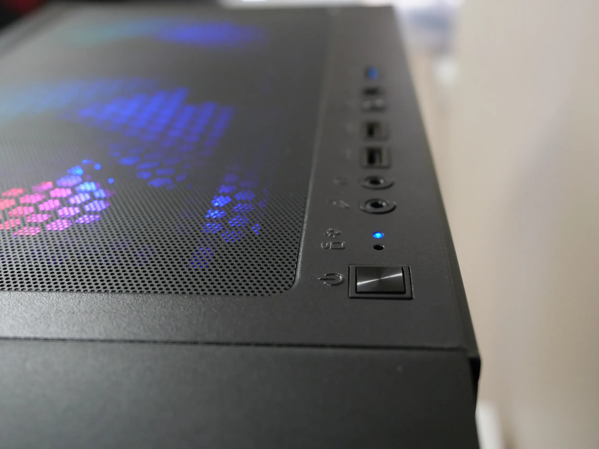 Intel i7-9700k - MSI GeForce RTX 2070 Super - Corsair Vengeance 32GB 3600MHz - 1TB NVMe SSD
