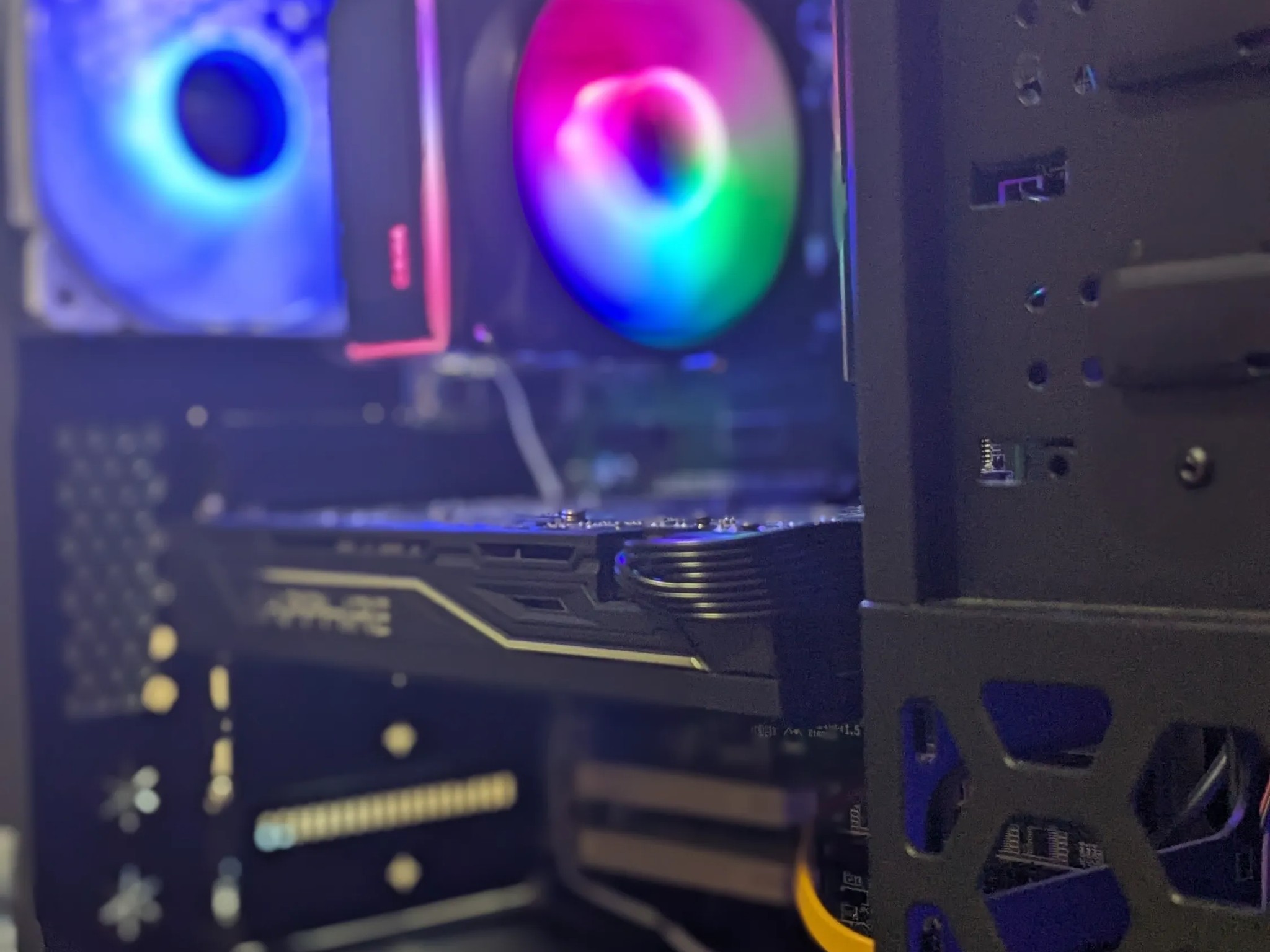 100 FPS Fortnite | 180 Day Warranty | i5-4570 , 16GB RAM, 500GB SSD, RX 470 8GB, RGB, Wifi, Win10