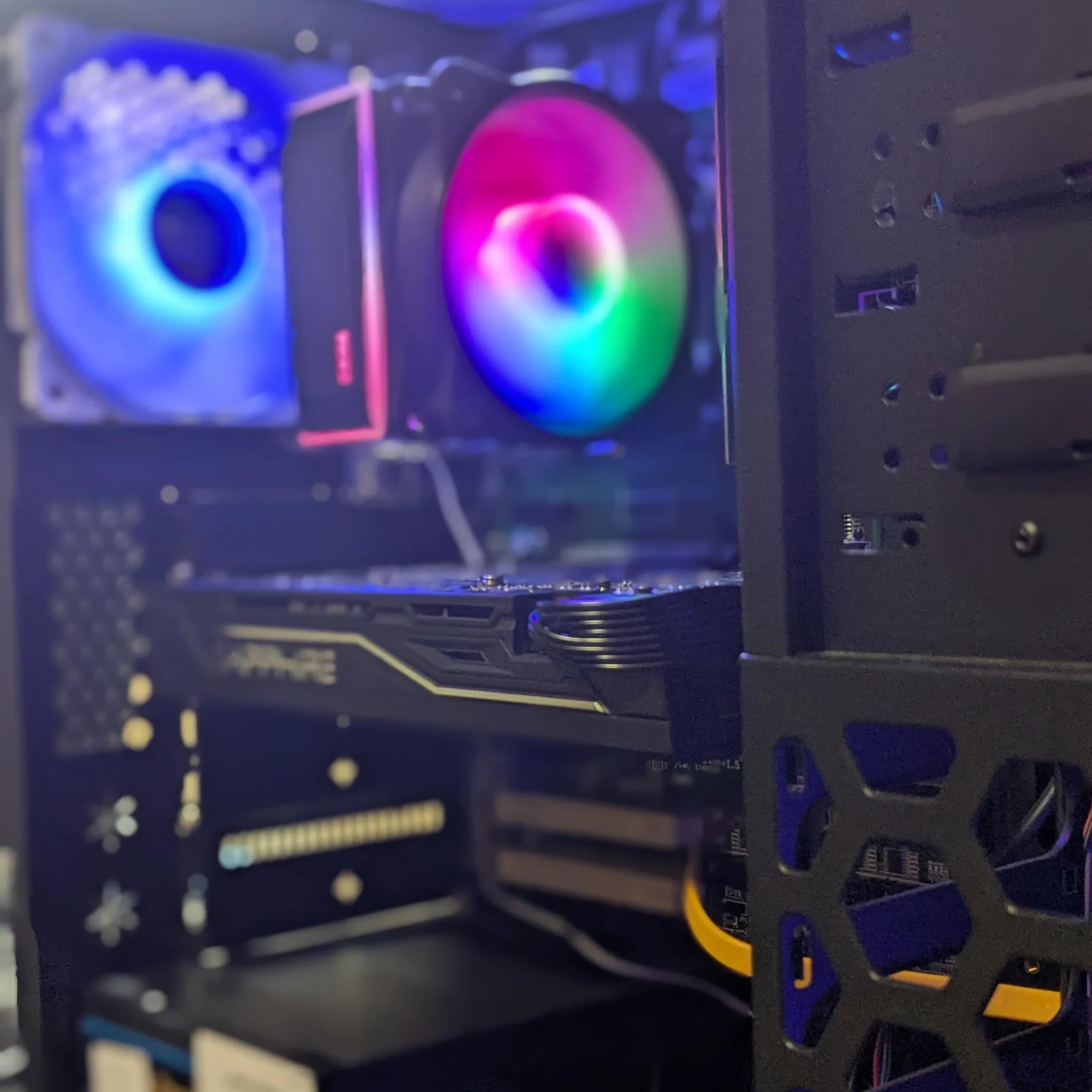 100 FPS Fortnite | 180 Day Warranty | i5-4570 , 16GB RAM, 500GB SSD, RX 470 8GB, RGB, Wifi, Win10