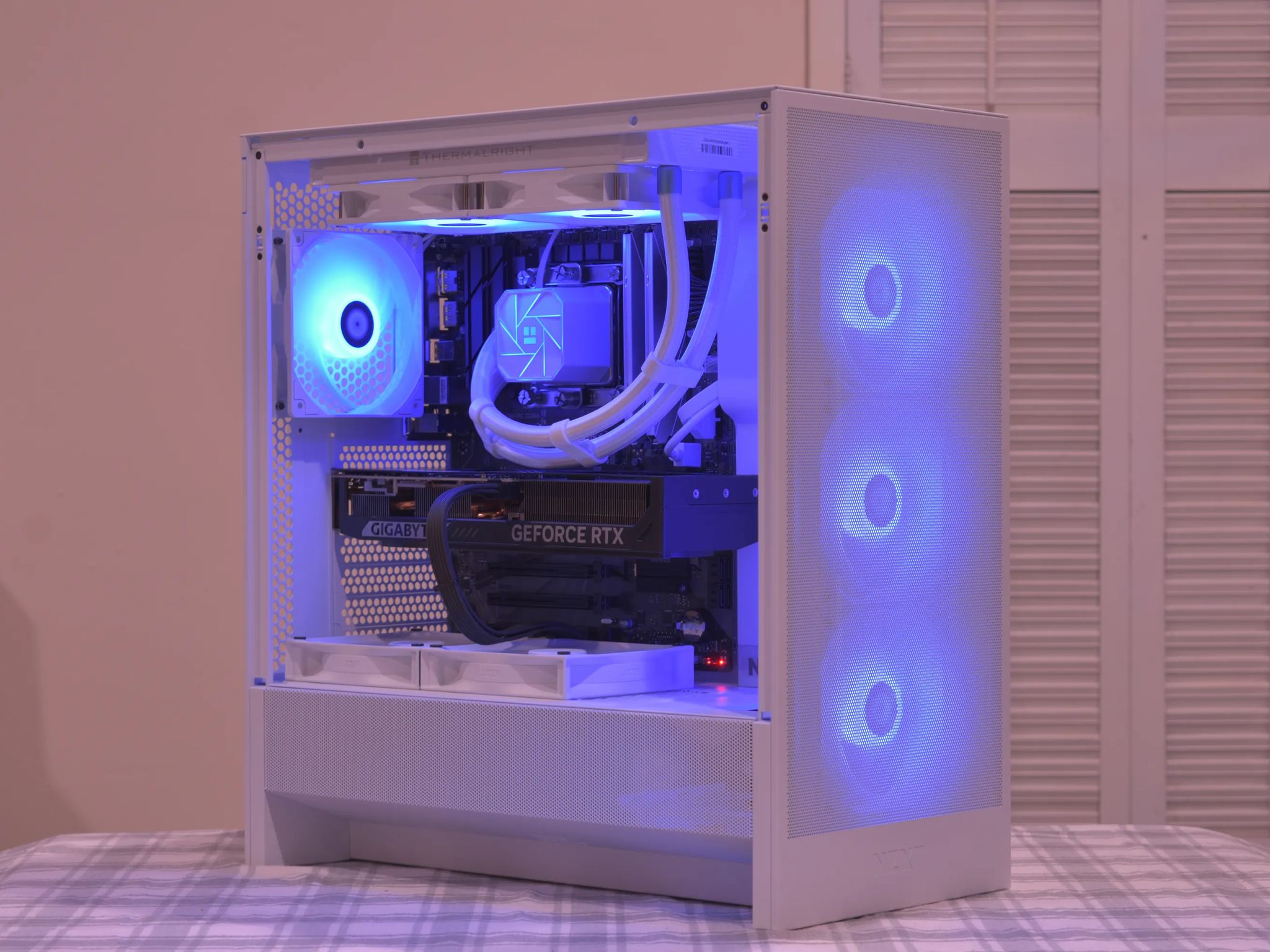 🚀Performance Gamer🚀 Intel i5 14600K | RTX 5070 12GB | 32GB DDR4 | 2TB nVME SSD | White | RGB+Wifi