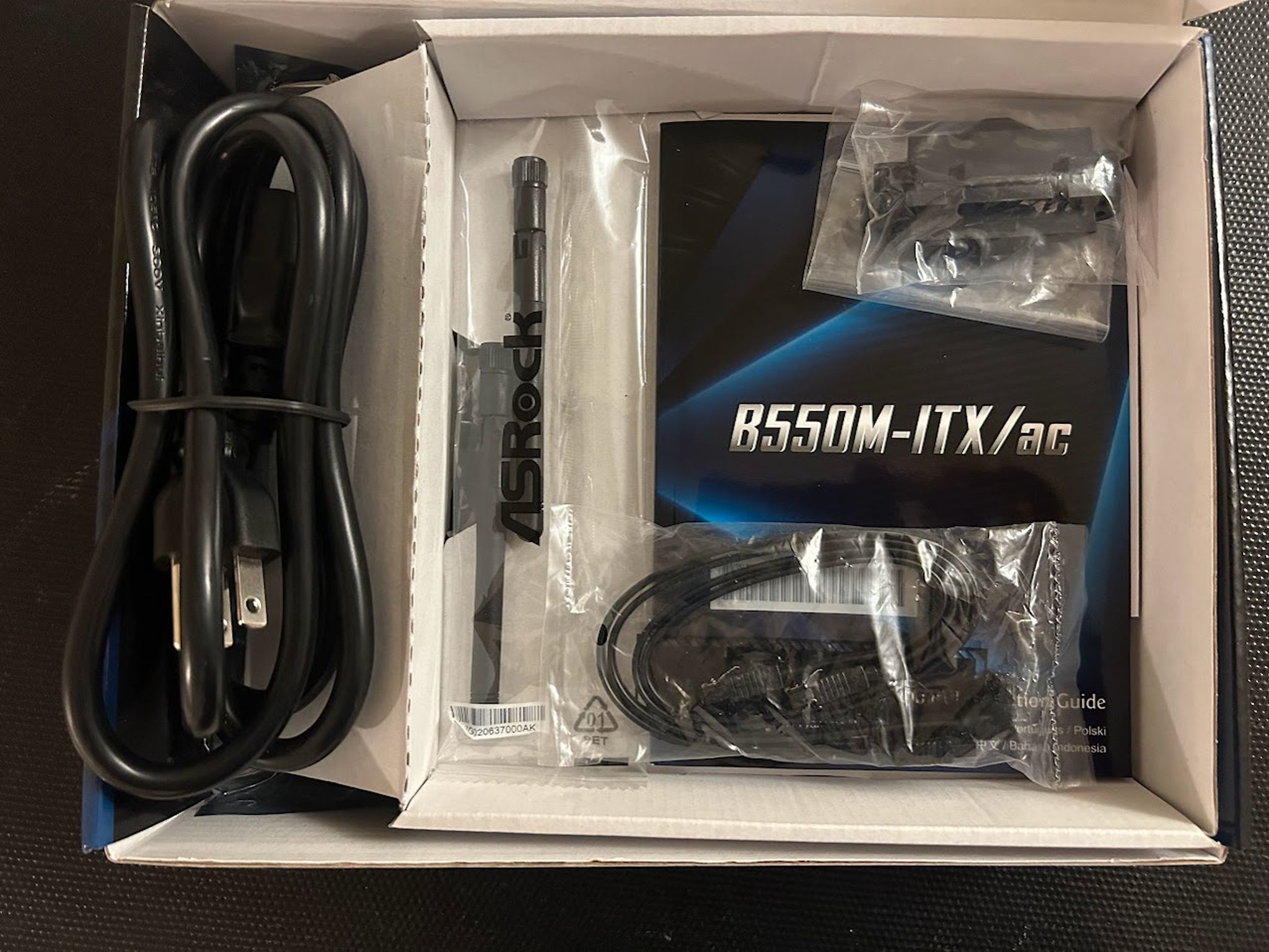 No RGB 5600 + 6700 10GB mini itx NR200