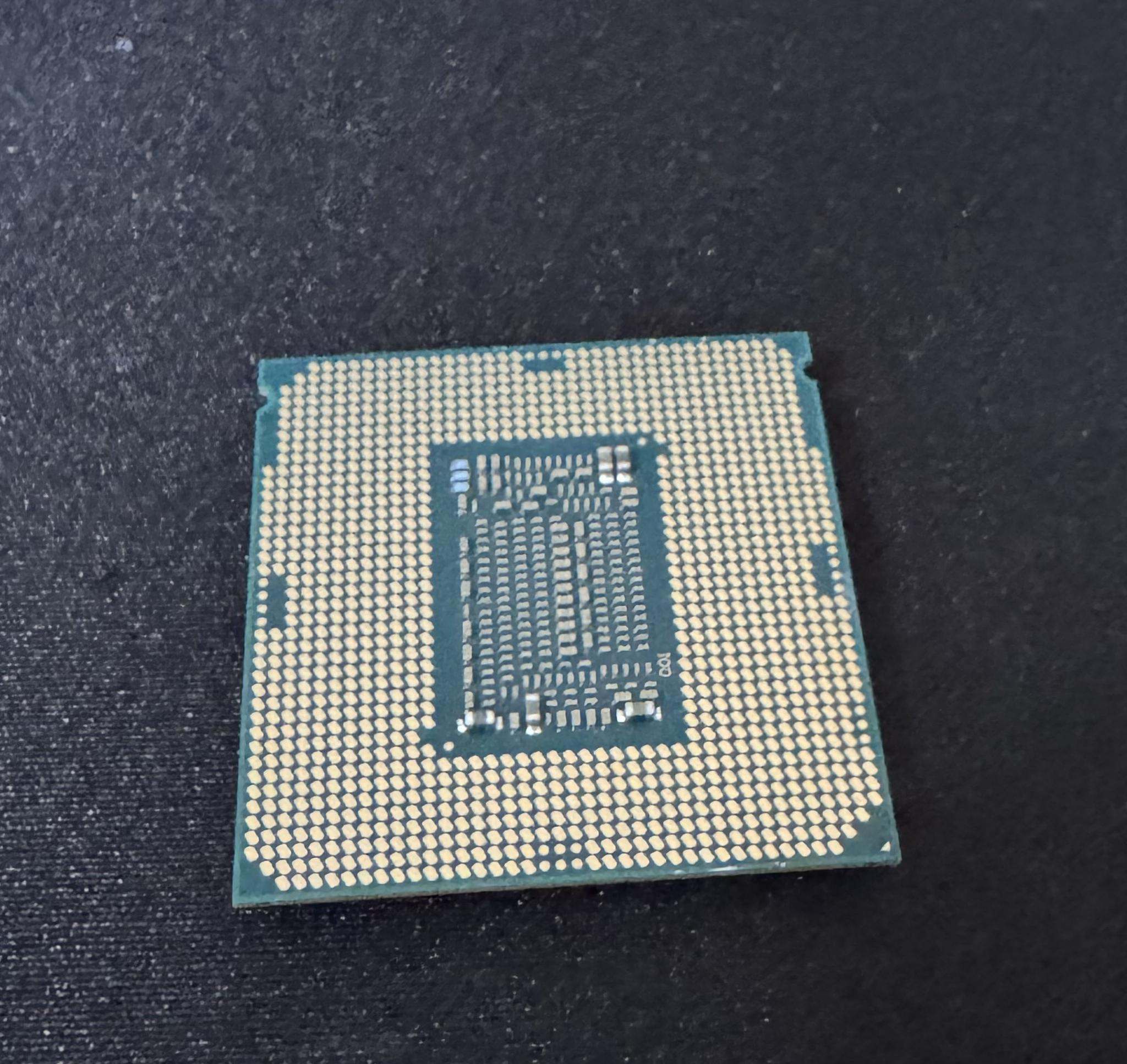 Intel 8th Gen Core i5-8500 SR3XE 3.0GHz (Turbo 4.1GHz) 6-Core 9MB LGA-1151 CPU