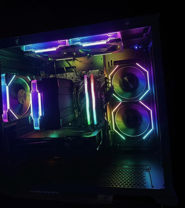 GLACIER GAMER🧊| RYZEN 5600X | NVIDIA 4060 | 32GB DDR4 | 1TB SSD | BT/WIFI