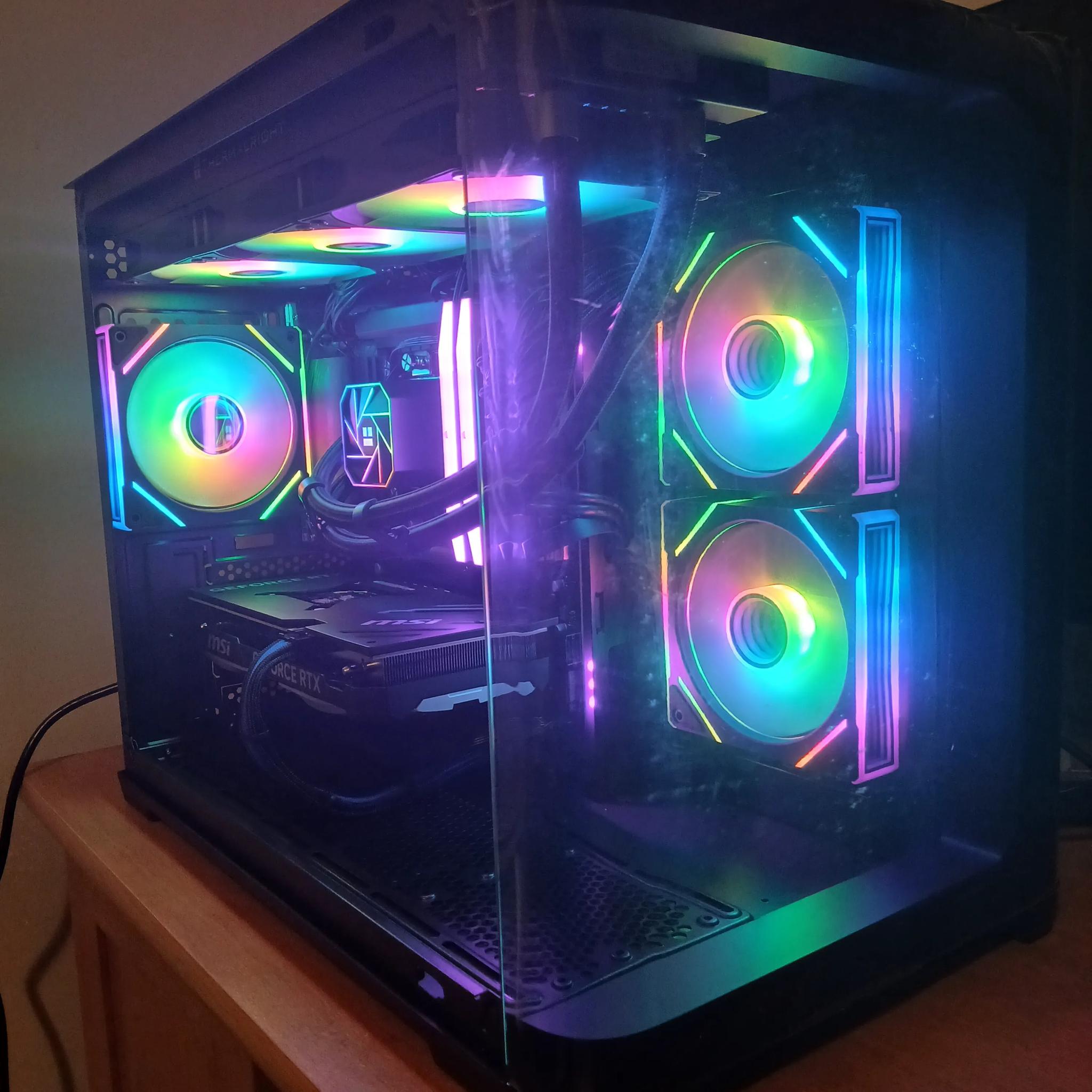 RTX 4070 12GB | Intel i5 12600K | 32GB DDR5 RAM