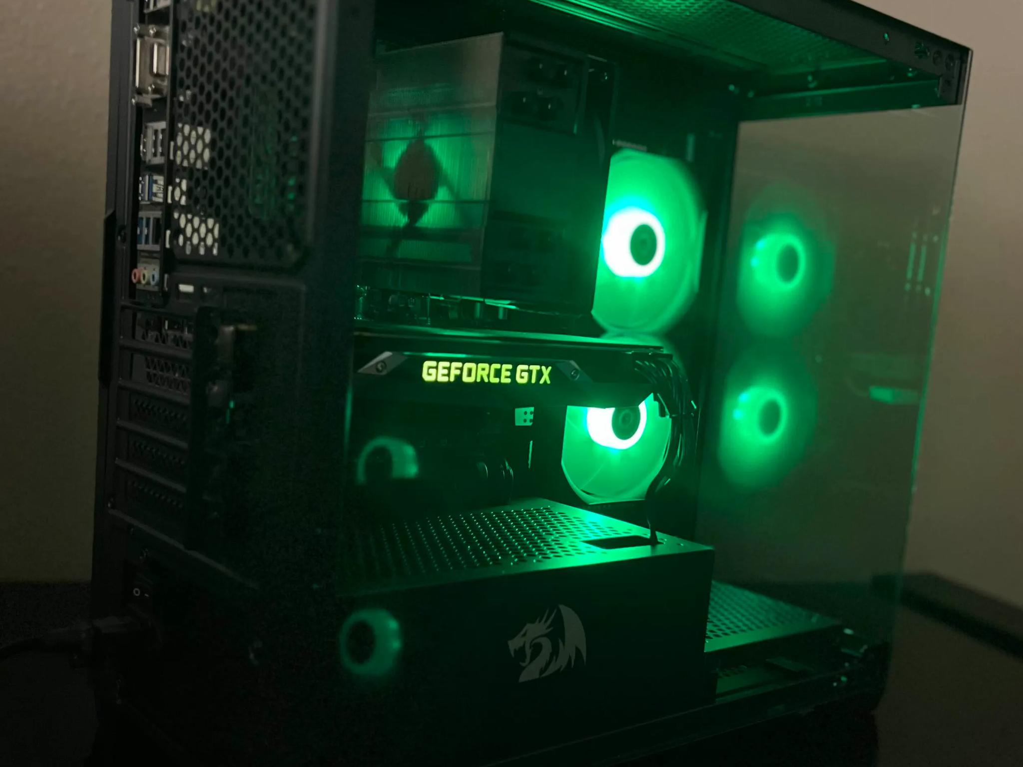Ryzen 7 2700X| GTX 1080TI 11GB| 16GB RAM|500GB m.2|