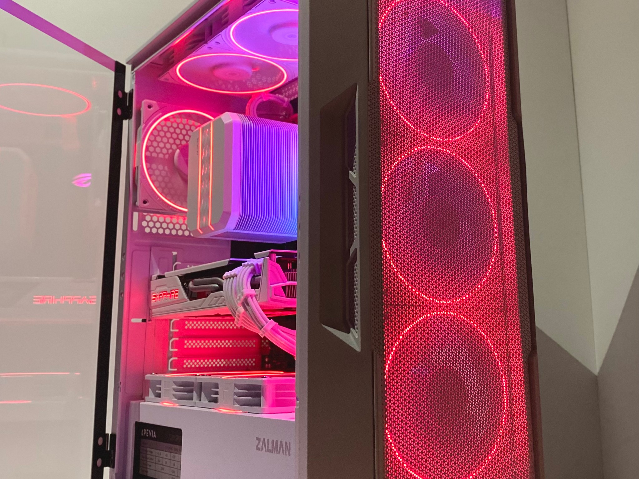 サファイアファイア | Ryzen 5@4GHz|RX 5700XT| 1TB NVMe M.2 SSD| 16GB  DDR4(Warhawk)| Windows 11 Home
