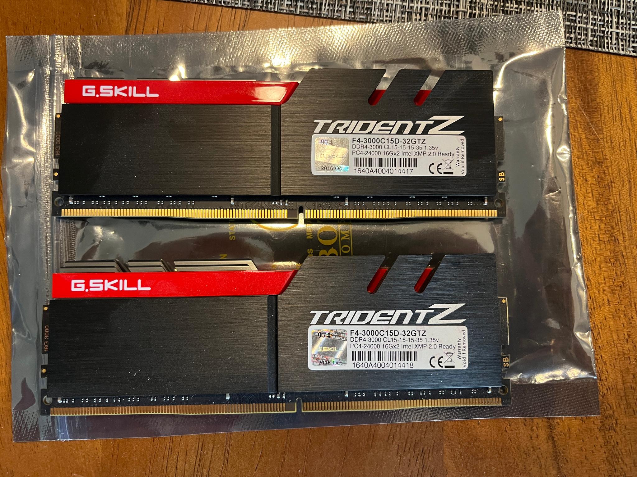 G. SKILL Trident Z 32GB DDR4 3000 MHz (F4-3000C15D-32GTZ)