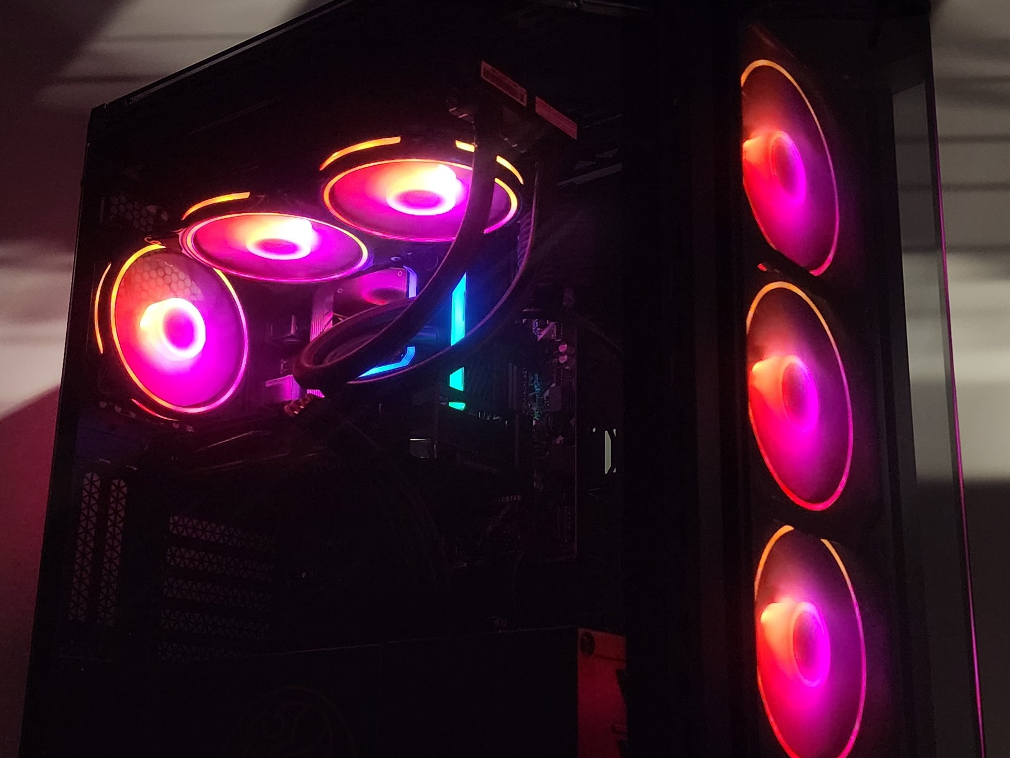 Gaming PC i5-14400F 16GB RAM 1TB SSD RTX 4060 8GB Windows 11 Computer