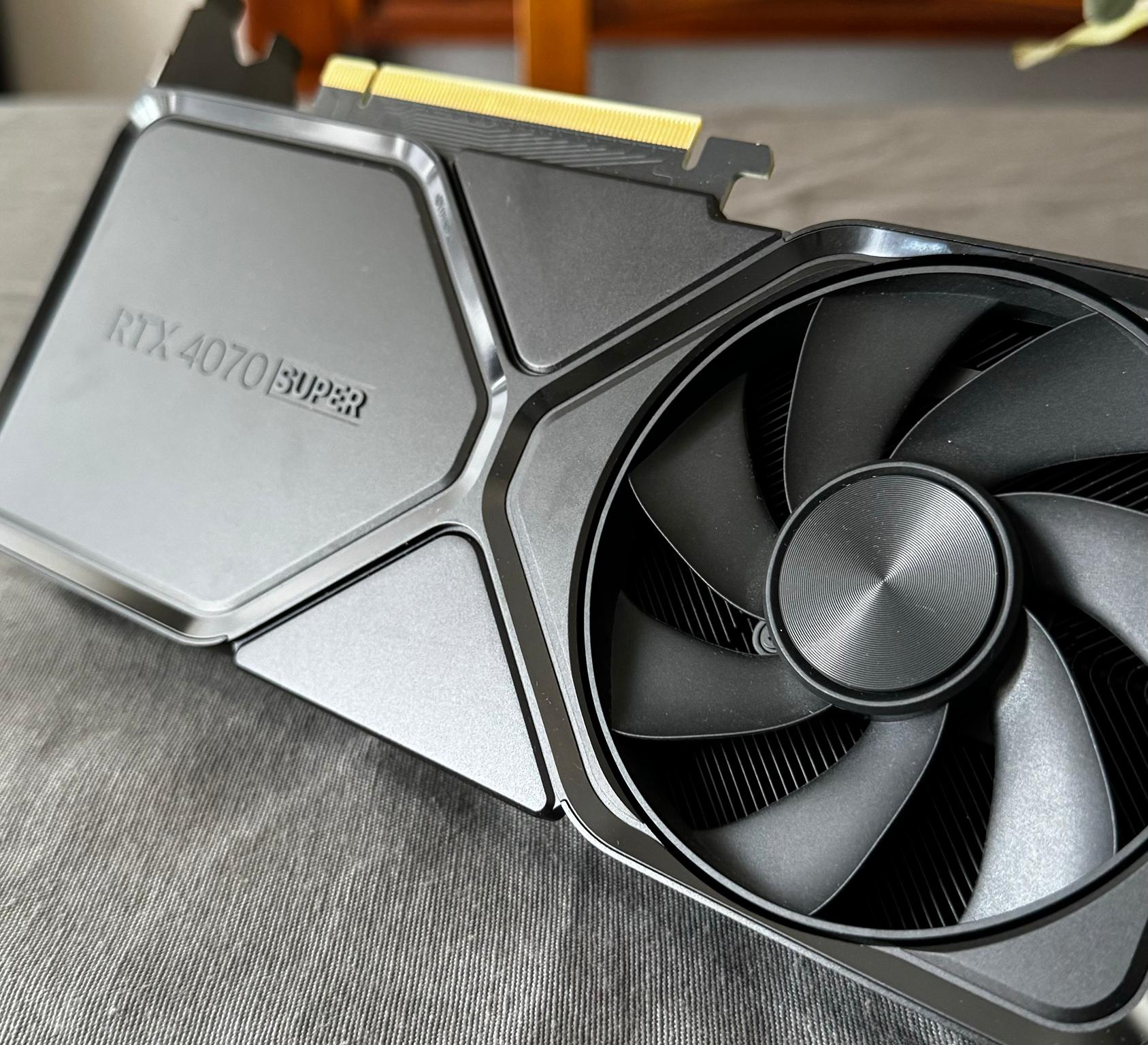 RTX 4070 SUPER FE!