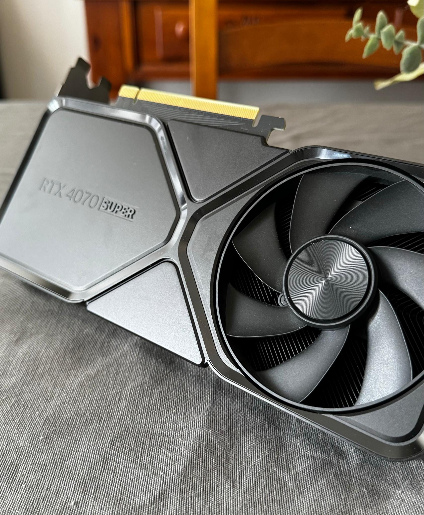 RTX 4070 SUPER FE!