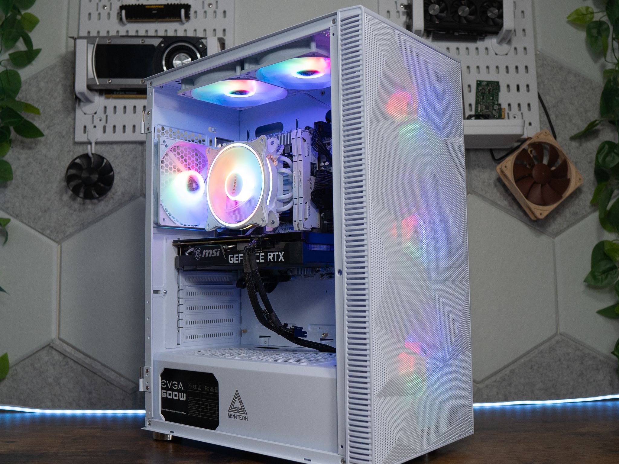 🌨🍬 | NVIDIA RTX 3060 12GB | INTEL XEON E5-2697 V3 | 32GB DDR4 RAM | 1.25TB | Arctic Candy