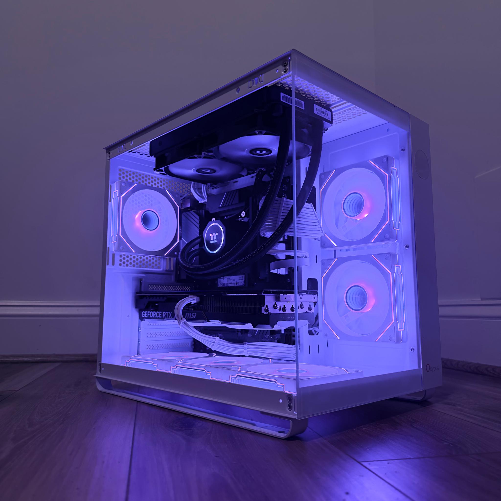 ❄️"Glacier Nova"❄️| 1440p Gaming | 4070 Ți | Intel i7 13700KF | 32GB Ram | 2tb NVMe SSD | WiFi
