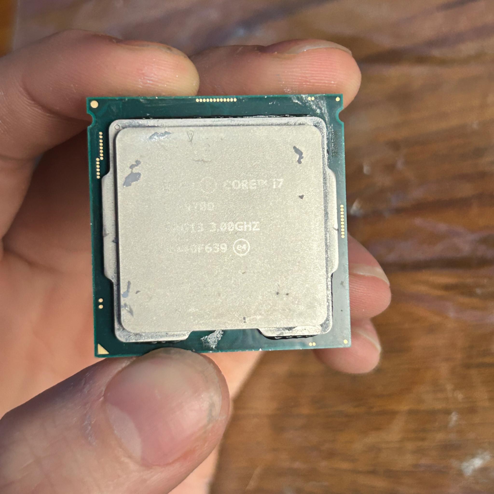 Intel core I7 9700 @ 3GHZ