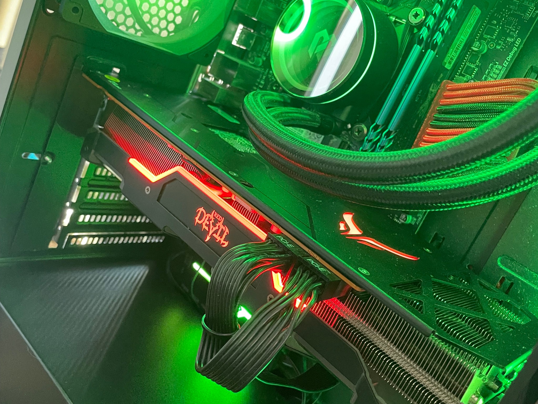 AMAZING Custom Gaming PC with Excellent Upgrade Path