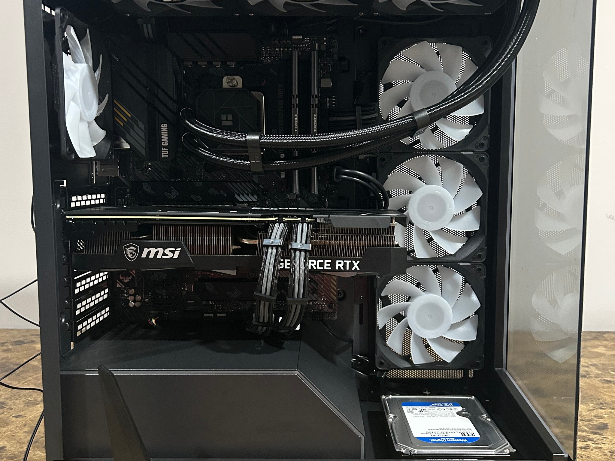 RTX 3070 Ti 8GB | Ryzen 5 5600x | 16GB RAM DDR4 | 512Gb SSD & 2Tb HDD | Windows 11pro