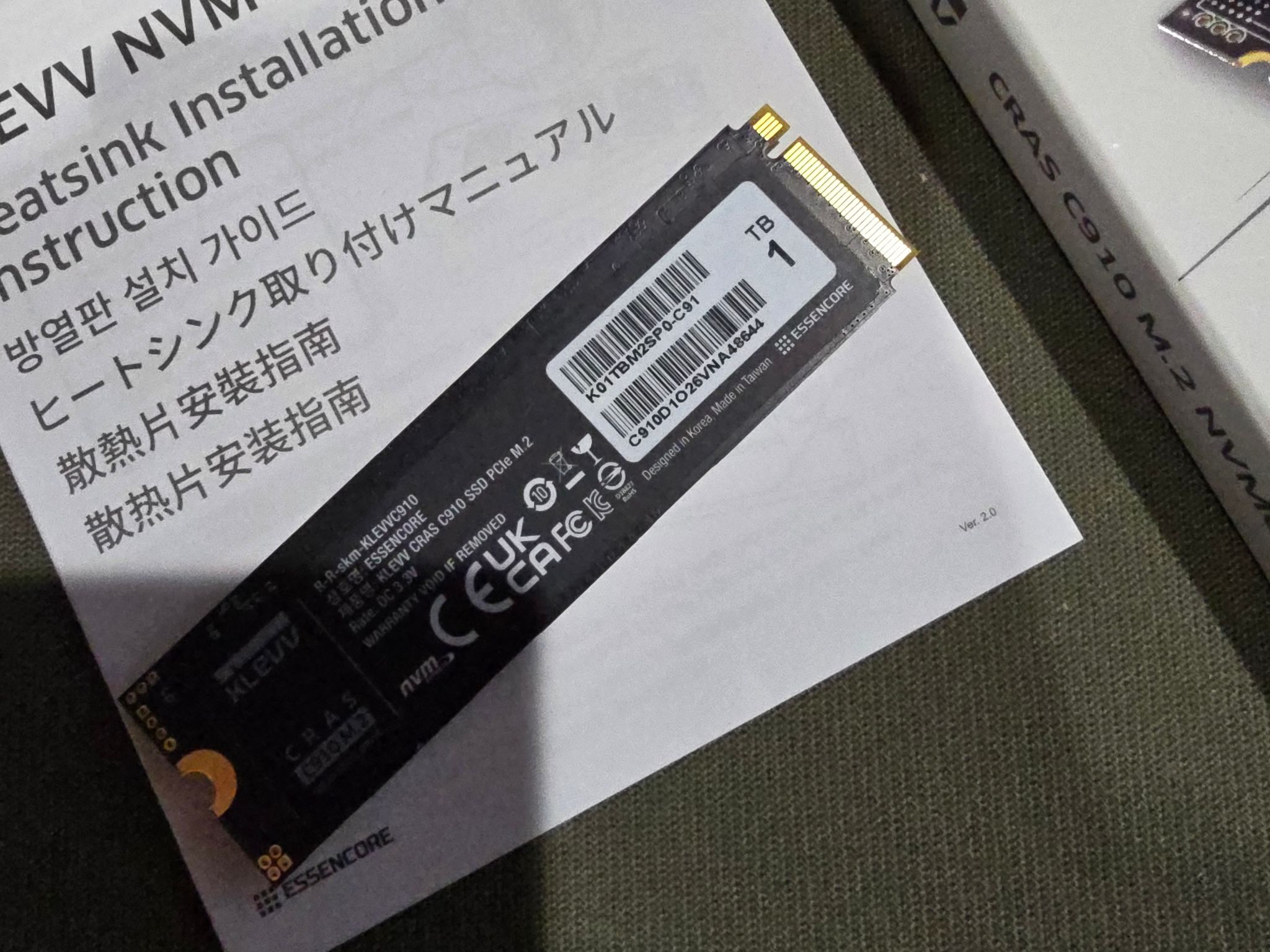 KLEVV CRAS C910 1TB M.2 2280 SLC Cache NVMe PCIe Gen4x4 SSD Heatsink up to 5000MB/s