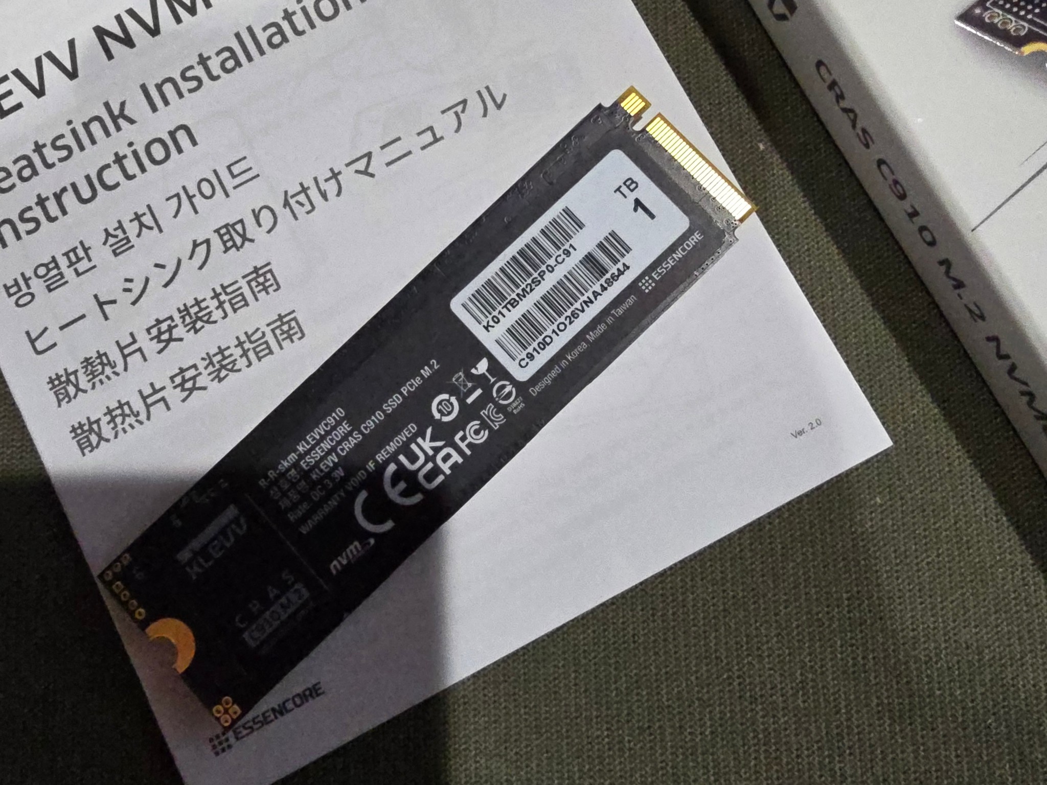KLEVV CRAS C910 1TB M.2 2280 SLC Cache NVMe PCIe Gen4x4 SSD Heatsink up to 5000MB/s