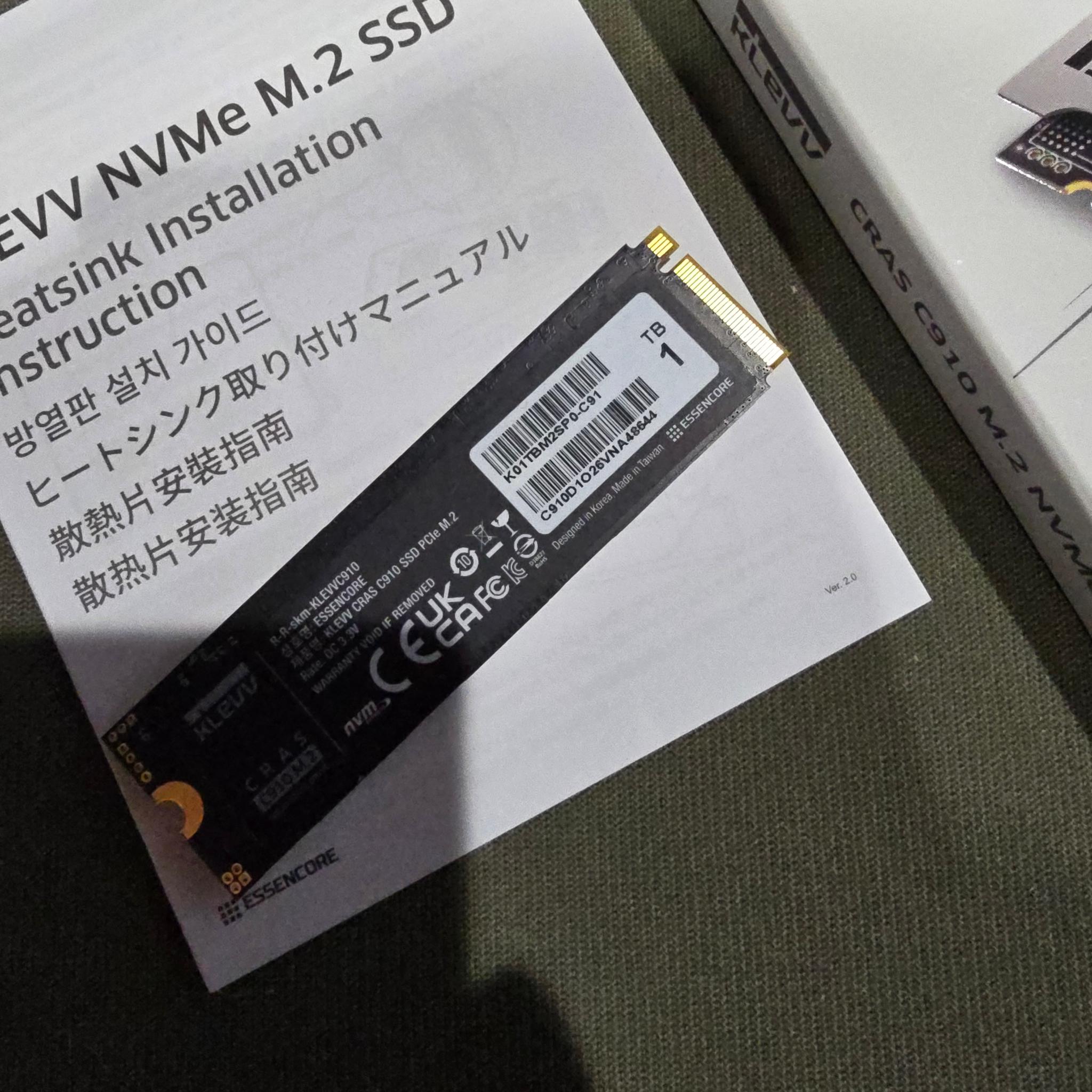 KLEVV CRAS C910 1TB M.2 2280 SLC Cache NVMe PCIe Gen4x4 SSD Heatsink up to 5000MB/s