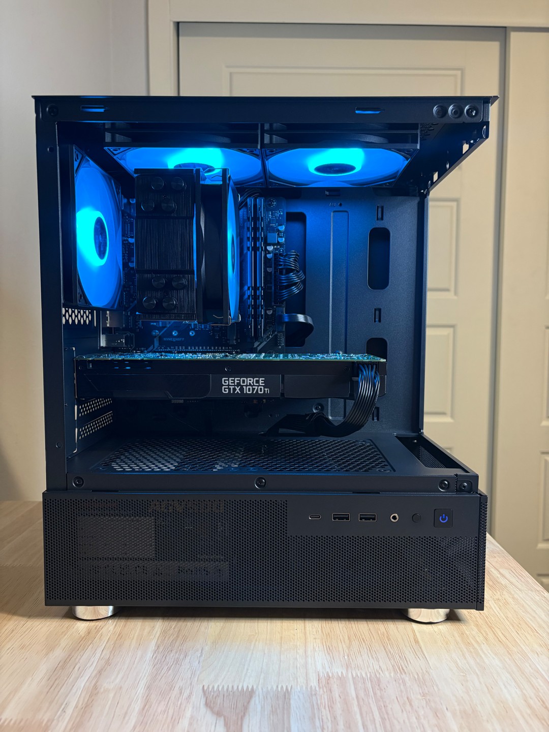 ゲーミングPC Ryzen5 2600 GTX1070Ti SSD256G 8G GTX 1070 Ti + Ryzen 5 2600 | Jawa
