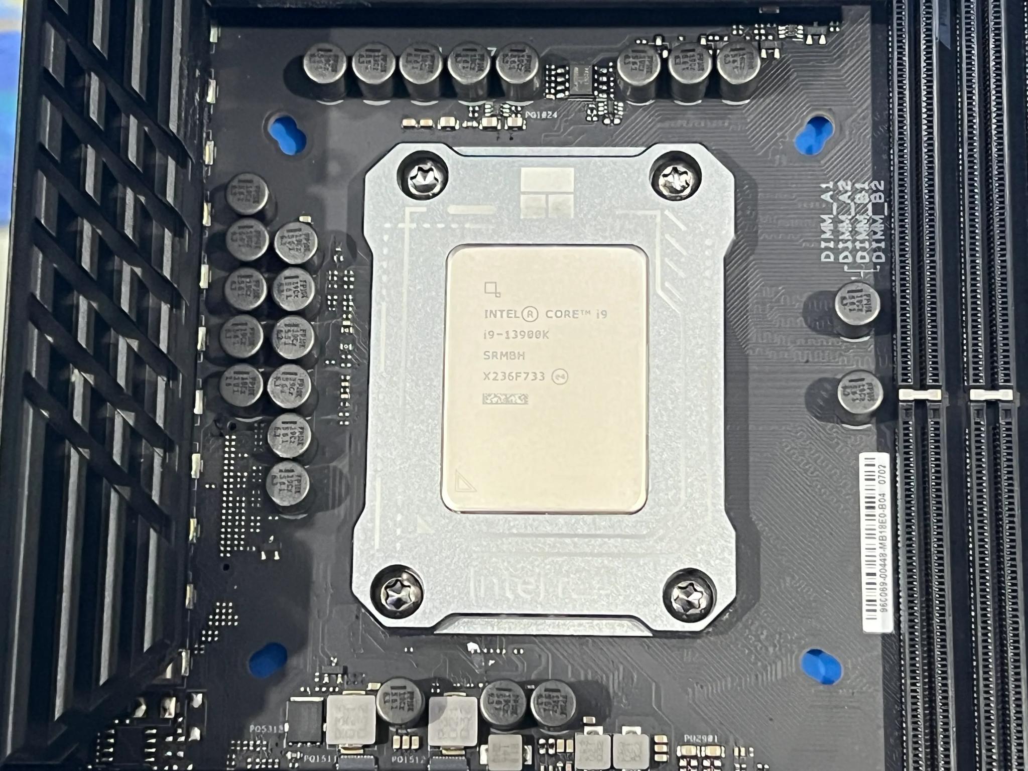 INTEL CORE i9 13900K With ASUS ROG MAXIMUS Z690 HERO and INTEL CONTACT FRAME